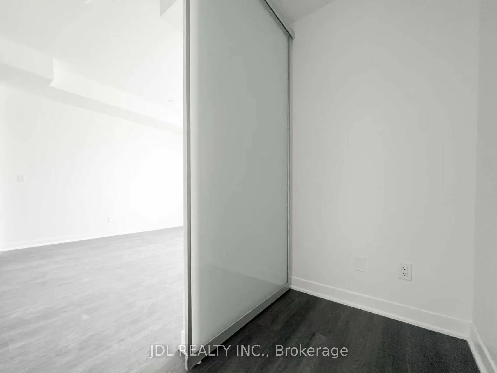Photo 5 of Unit 313, 185 Alberta Avenue W, Toronto, Oakwood Village — HOMEH