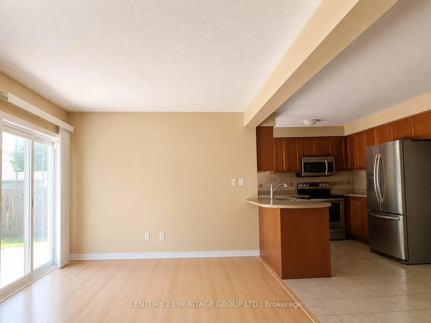 Photo 3 of 44 Starr Crescent, Aurora, Bayview Northeast — HOMEH