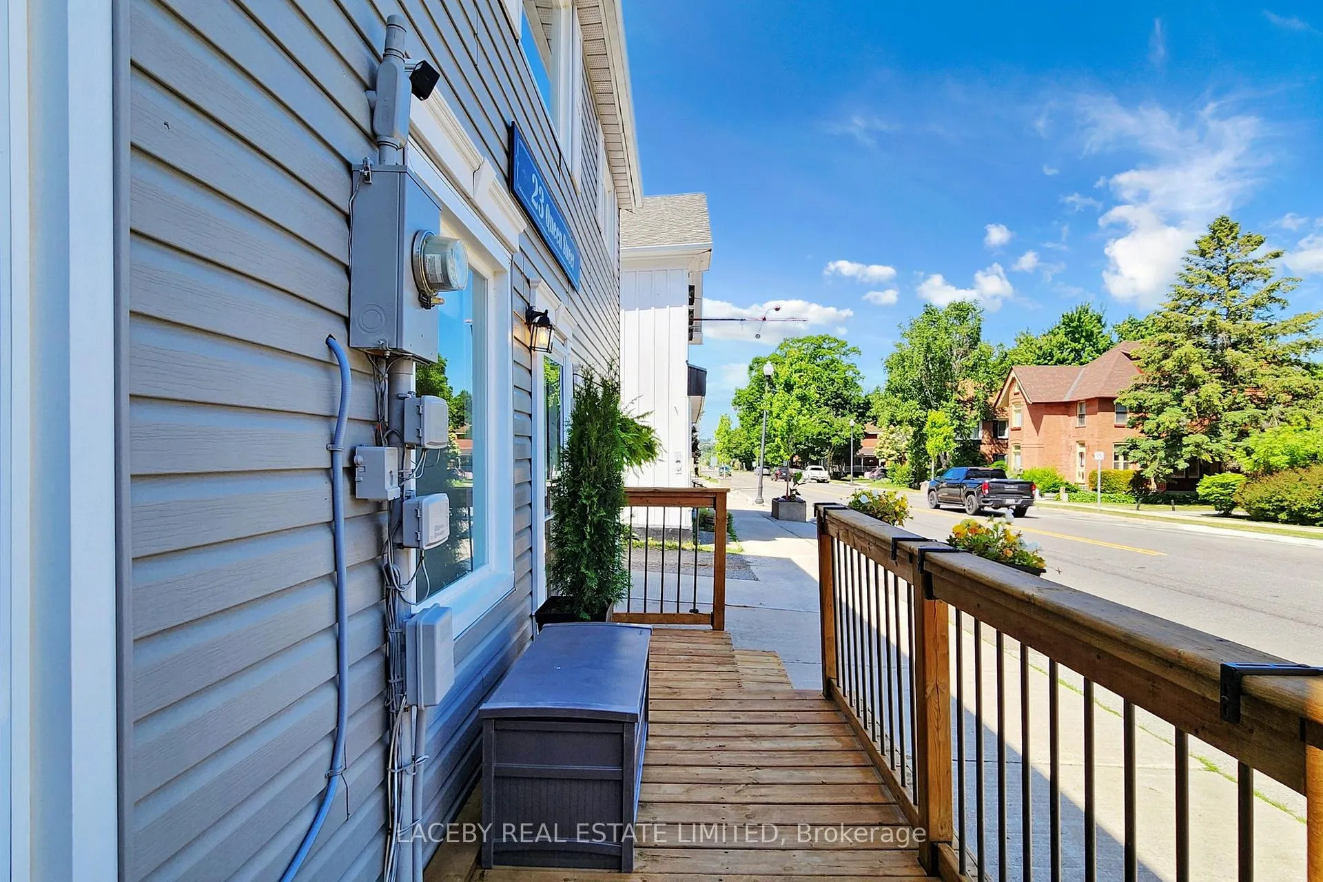 Photo 3 of 23 Queen Street, Innisfil, Cookstown — HOMEH