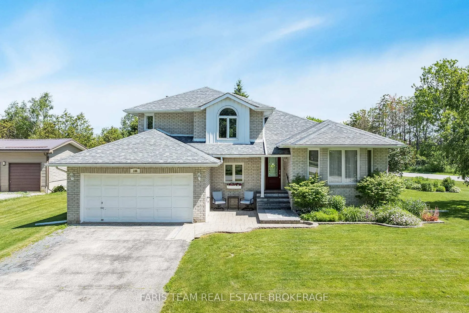 Photo 2 of 108 Sixth Street, Brock, Beaverton — HOMEH