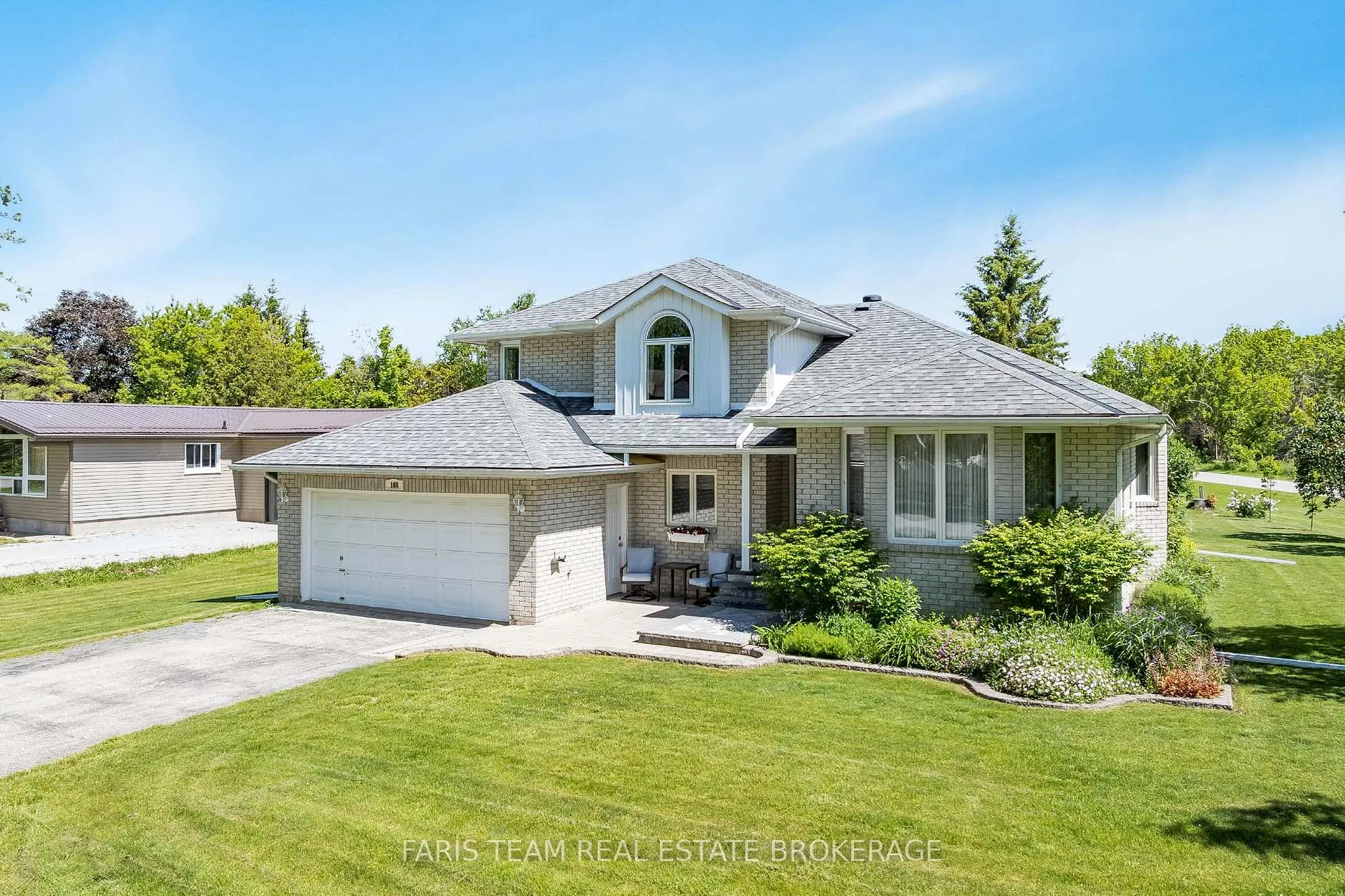 Photo 3 of 108 Sixth Street, Brock, Beaverton — HOMEH