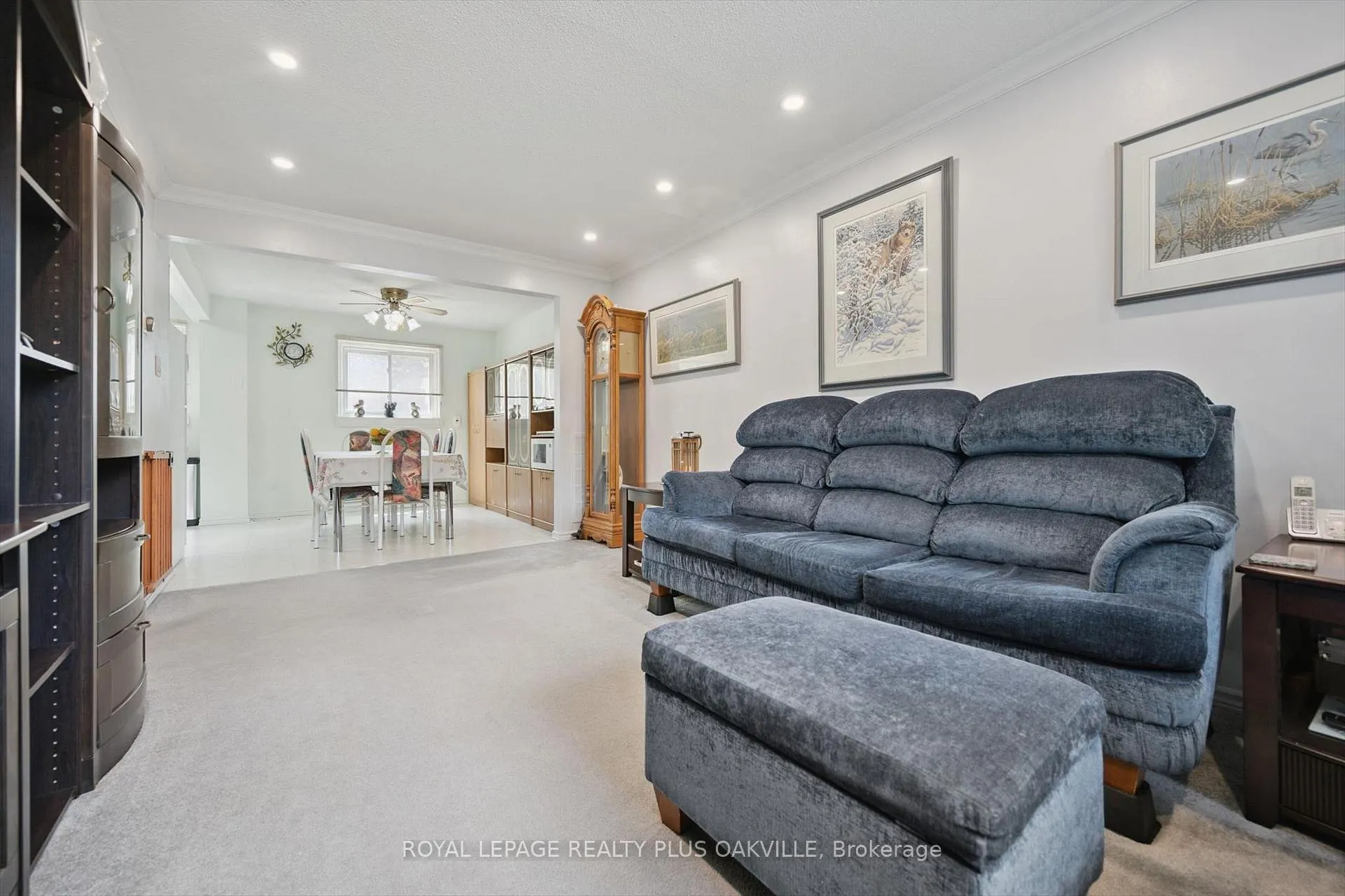 Photo 7 of Unit 37, 1221 Dundix Road, Mississauga, Applewood — HOMEH
