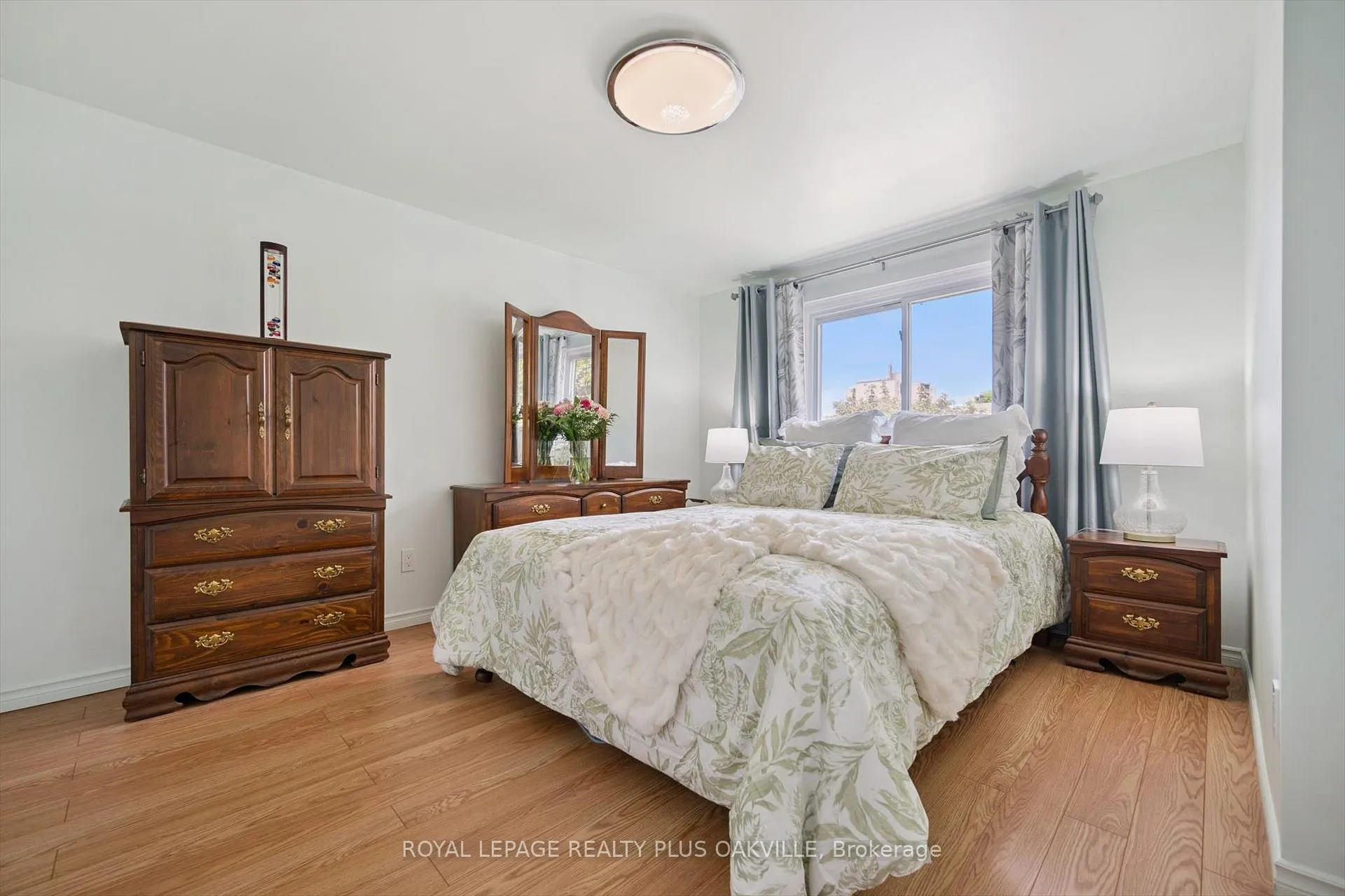 Photo 13 of Unit 37, 1221 Dundix Road, Mississauga, Applewood — HOMEH