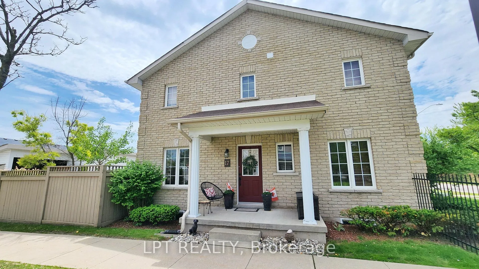 Photo 1 of 17 Silver Maple Crescent, Barrie, Holly — HOMEH
