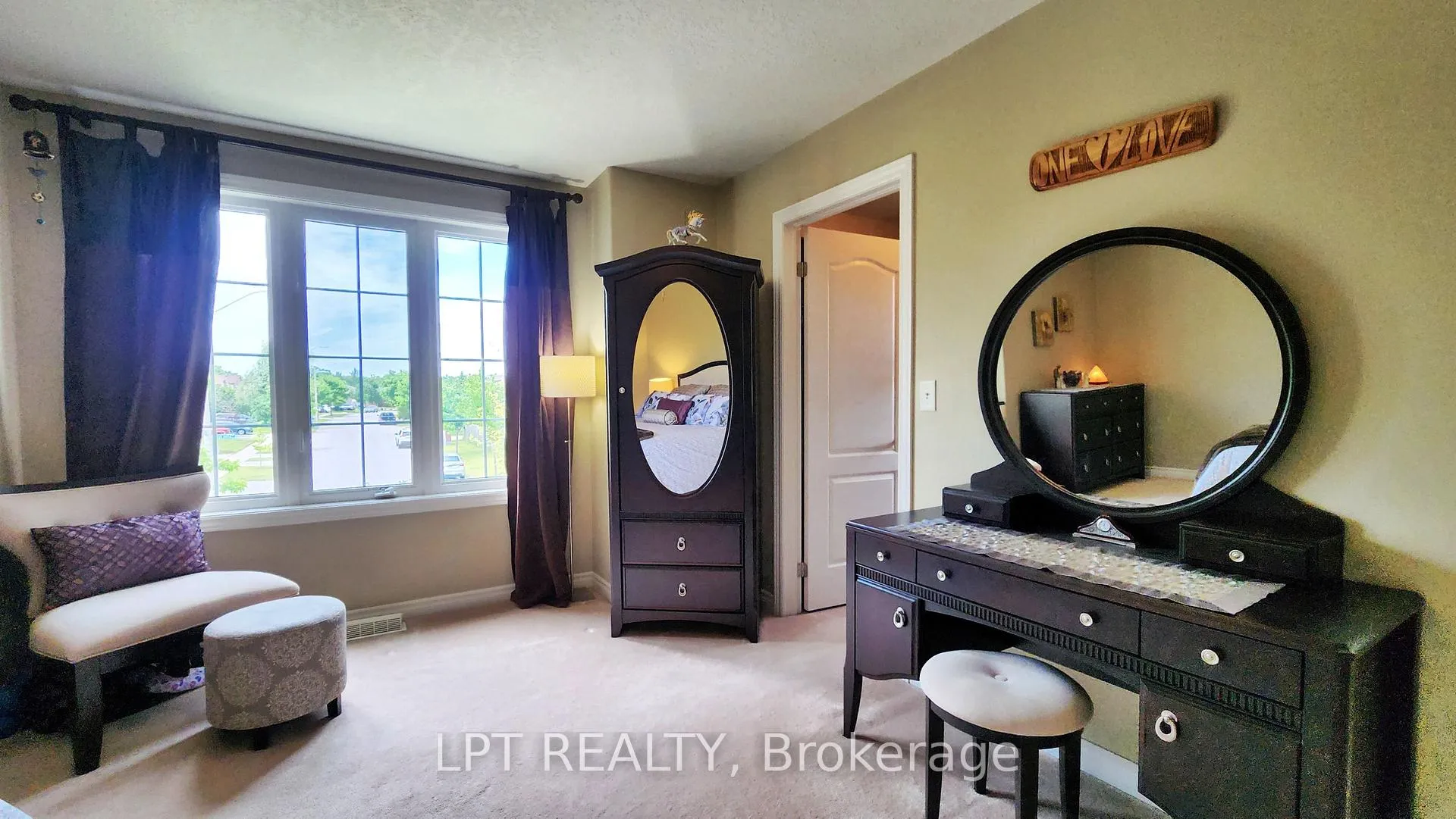 Photo 17 of 17 Silver Maple Crescent, Barrie, Holly — HOMEH