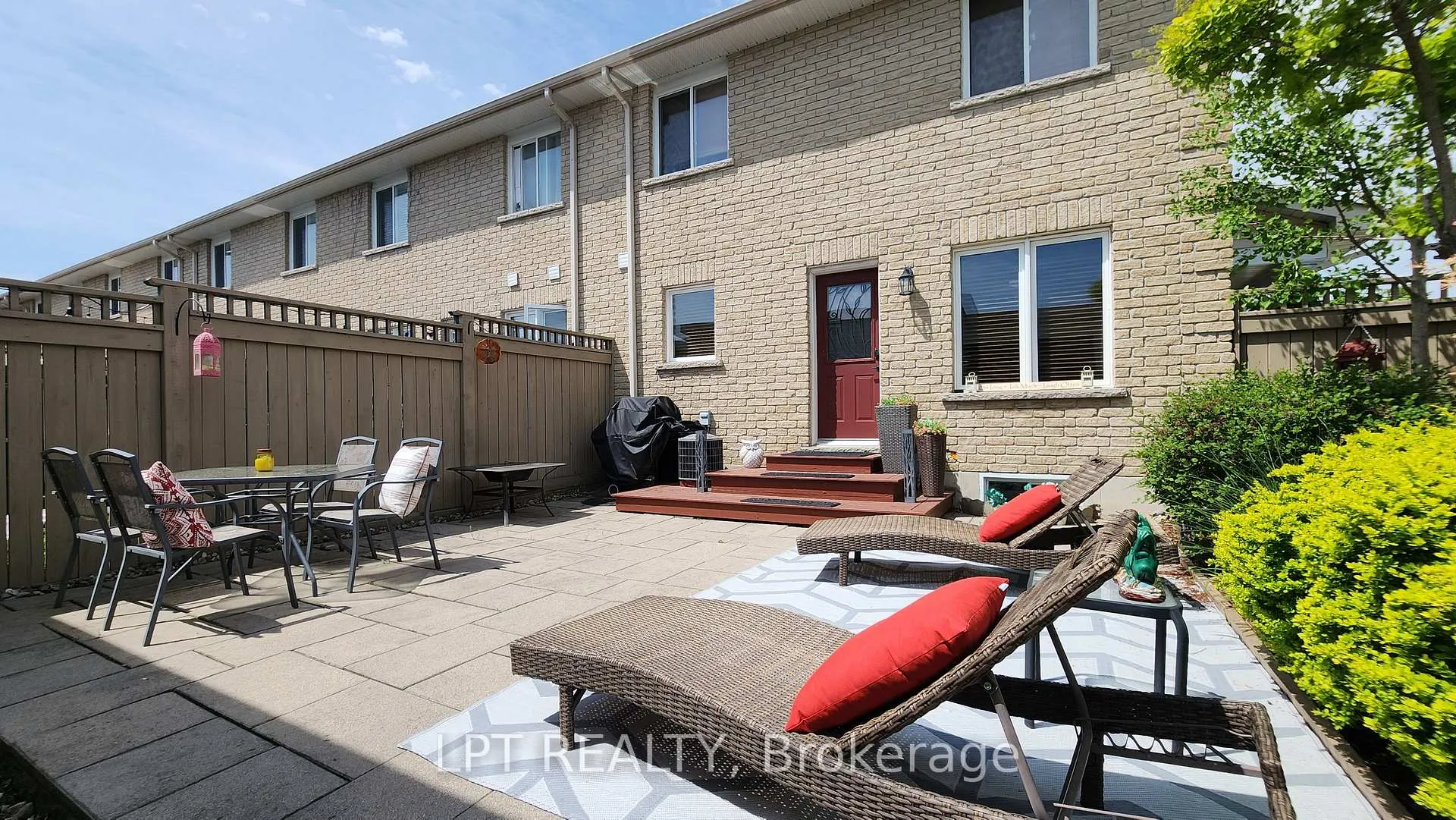 Photo 20 of 17 Silver Maple Crescent, Barrie, Holly — HOMEH