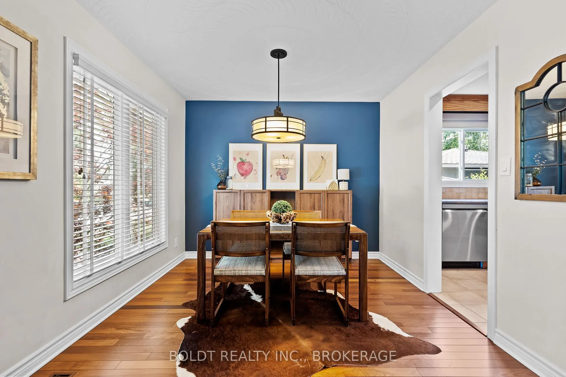 Photo 11 of 21 Shoreline Drive, St. Catharines, Lakeshore — HOMEH