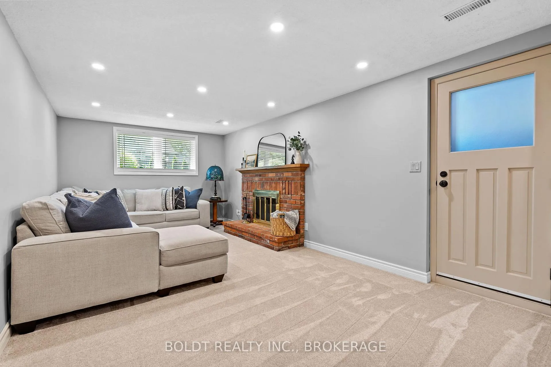 Photo 27 of 21 Shoreline Drive, St. Catharines, Lakeshore — HOMEH