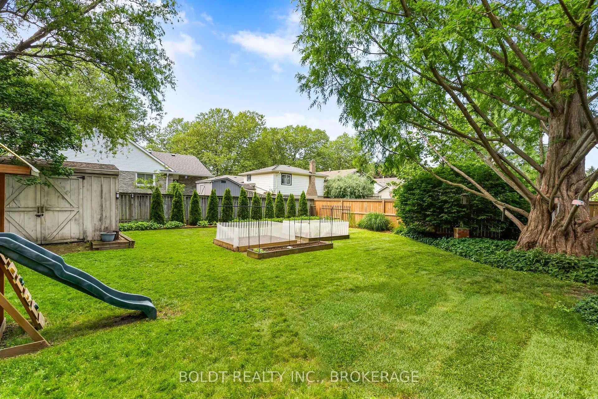 Photo 34 of 21 Shoreline Drive, St. Catharines, Lakeshore — HOMEH