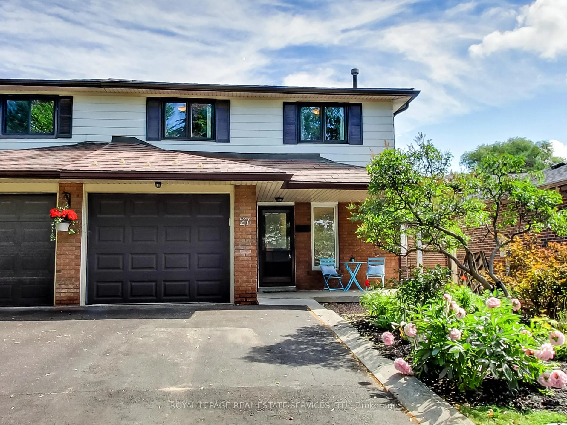 Photo 1 of 27 Bremen Lane, Mississauga, Streetsville — HOMEH