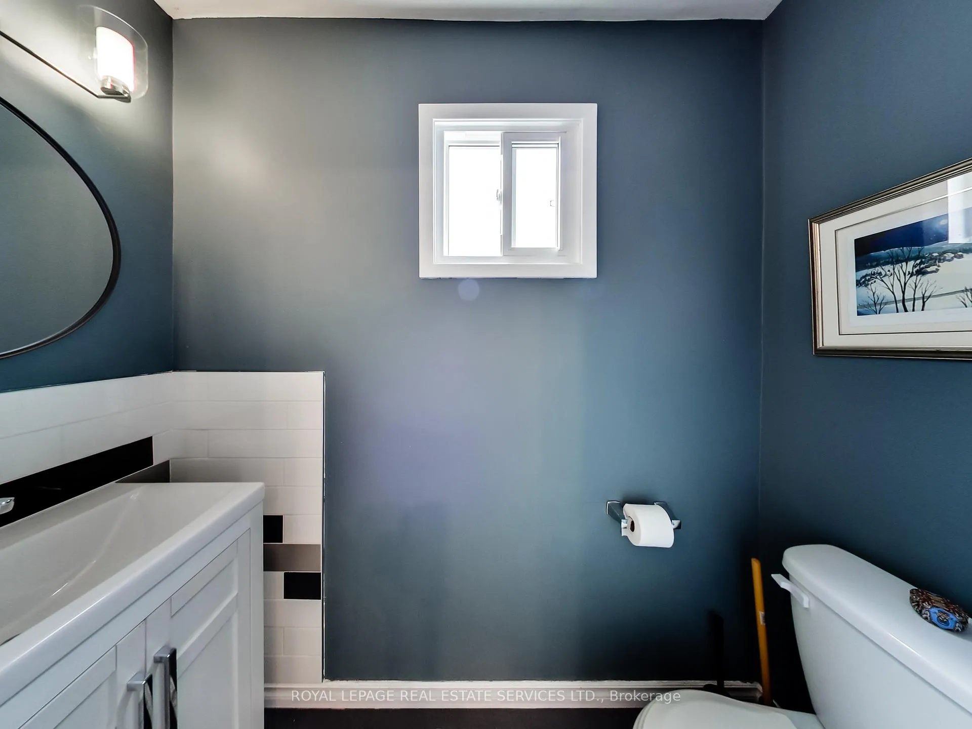 Photo 14 of 27 Bremen Lane, Mississauga, Streetsville — HOMEH