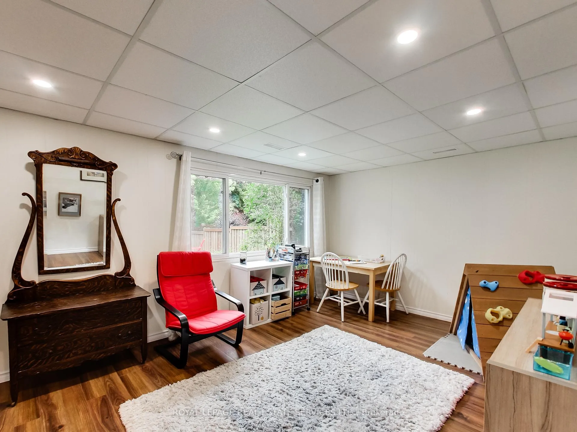 Photo 27 of 27 Bremen Lane, Mississauga, Streetsville — HOMEH