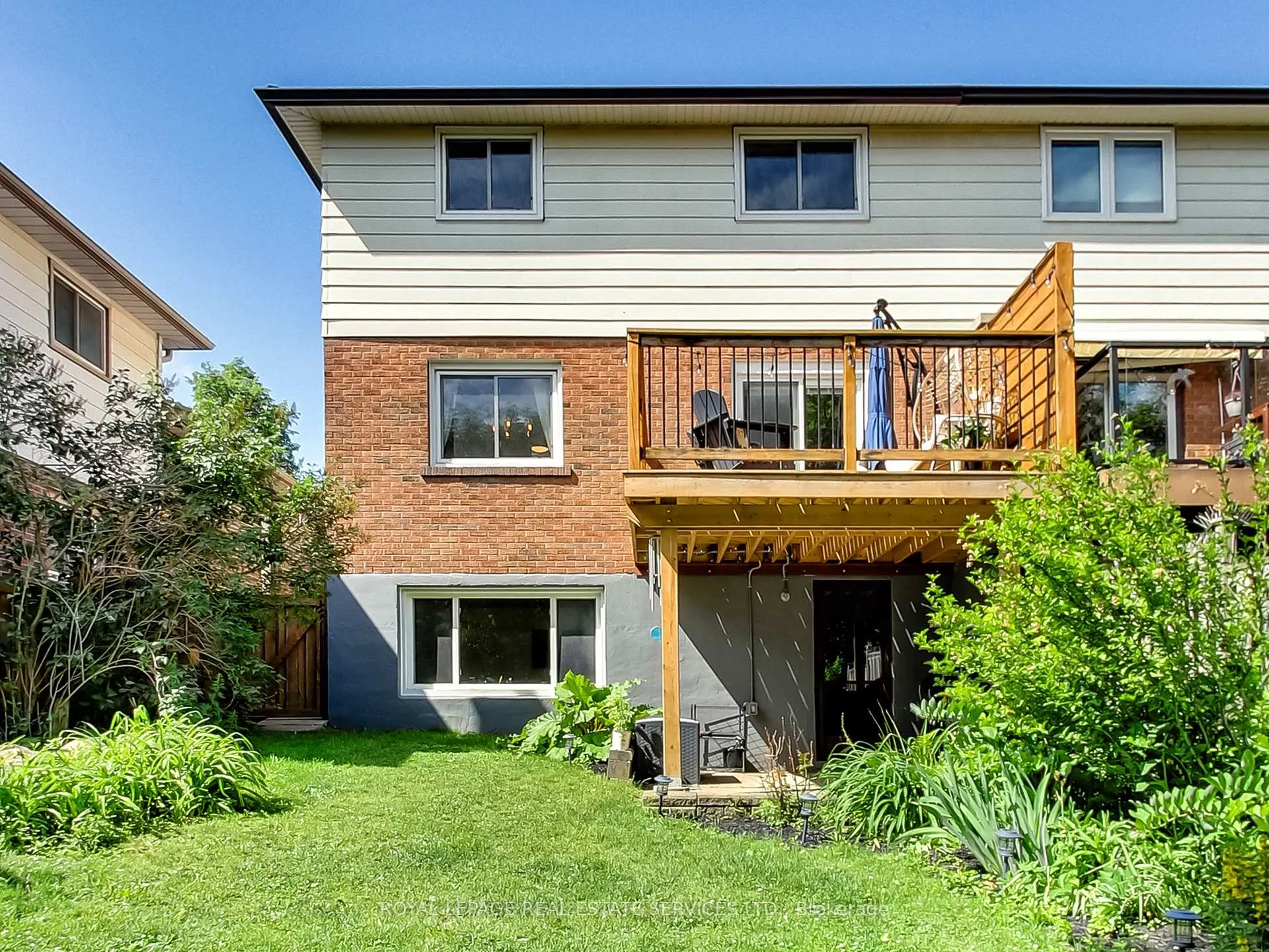 Photo 39 of 27 Bremen Lane, Mississauga, Streetsville — HOMEH