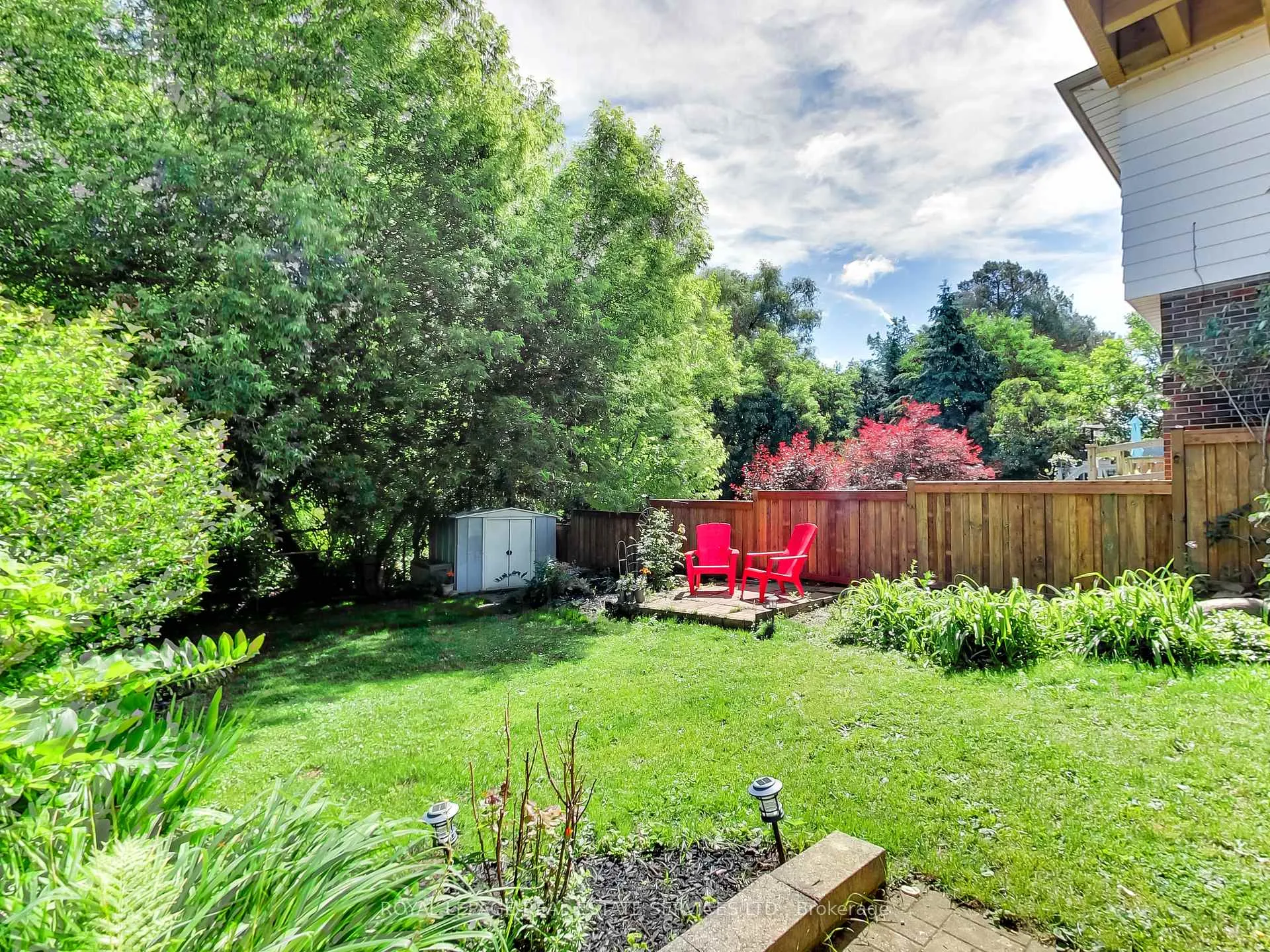 Photo 41 of 27 Bremen Lane, Mississauga, Streetsville — HOMEH