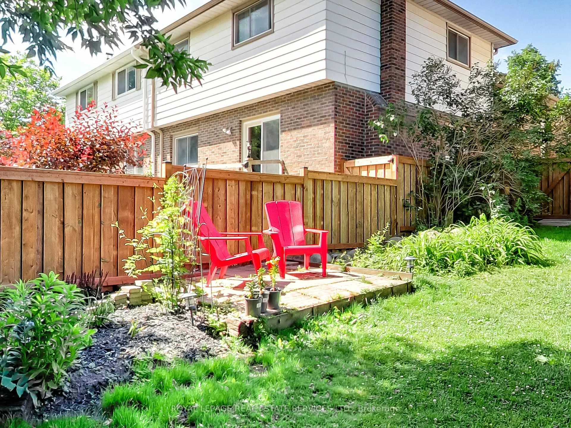 Photo 42 of 27 Bremen Lane, Mississauga, Streetsville — HOMEH
