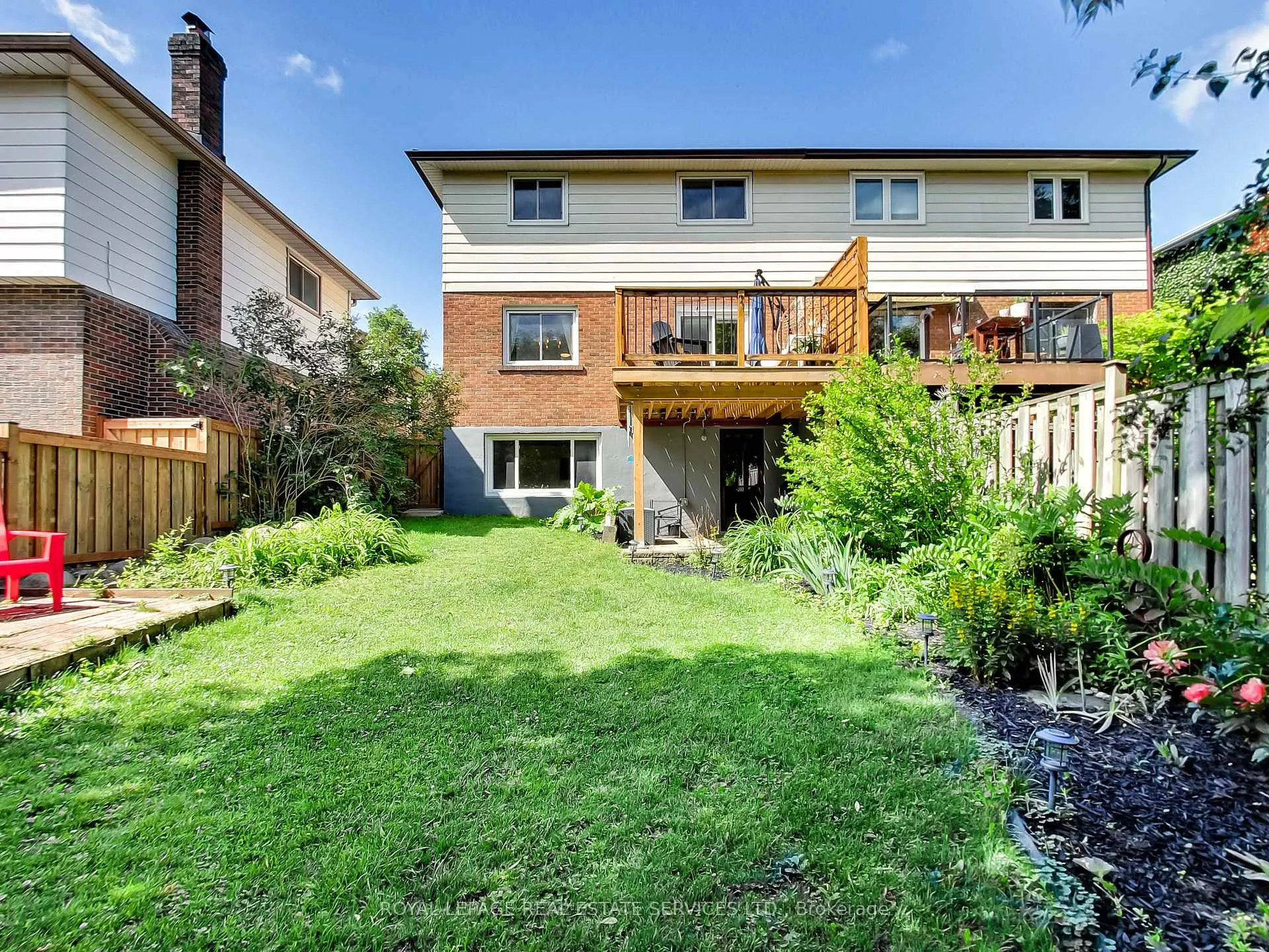 Photo 43 of 27 Bremen Lane, Mississauga, Streetsville — HOMEH