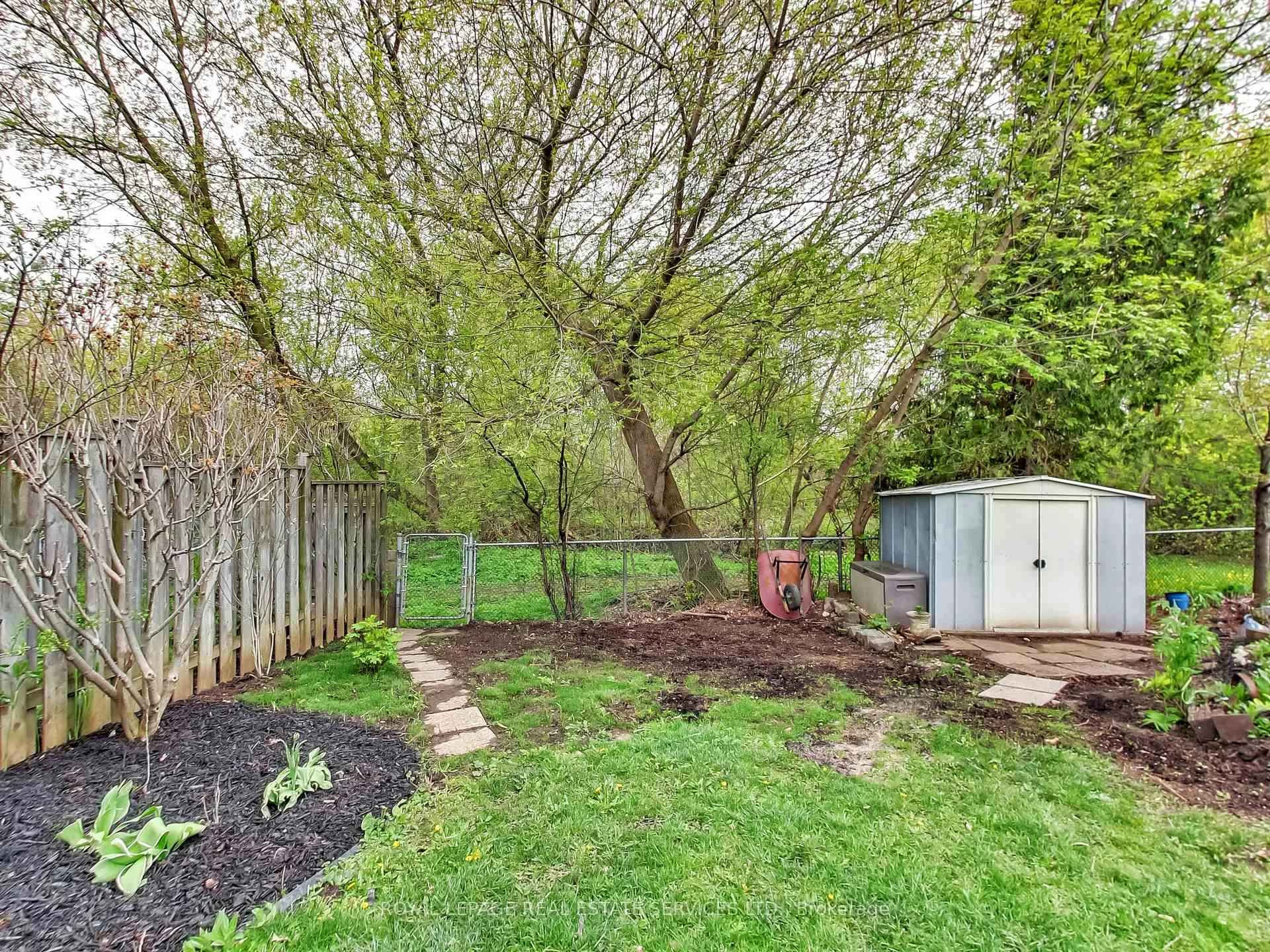 Photo 44 of 27 Bremen Lane, Mississauga, Streetsville — HOMEH