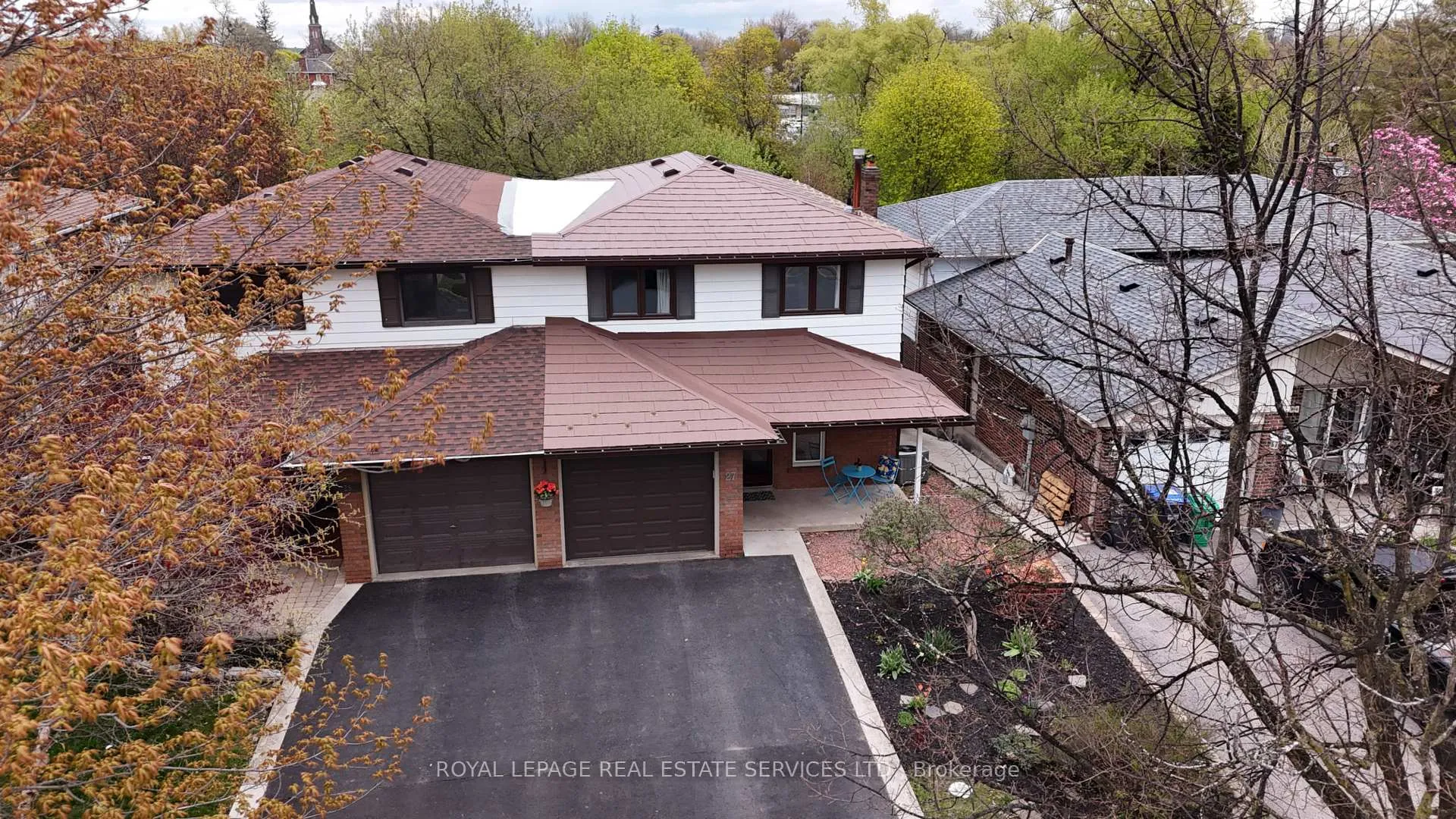 Photo 50 of 27 Bremen Lane, Mississauga, Streetsville — HOMEH