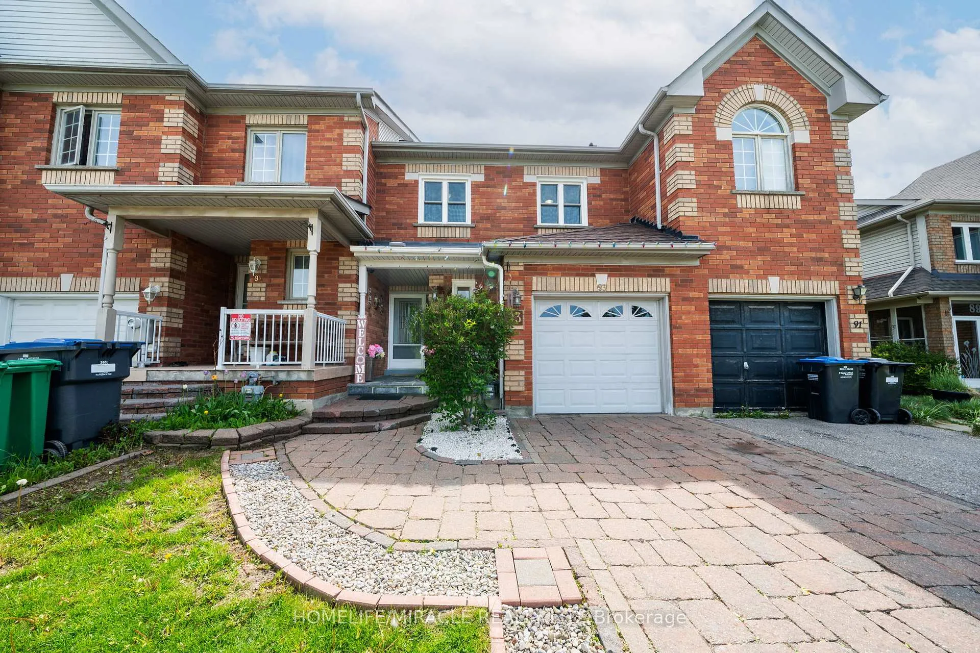 Photo 2 of 93 Brickyard Way, Brampton, Brampton North — HOMEH