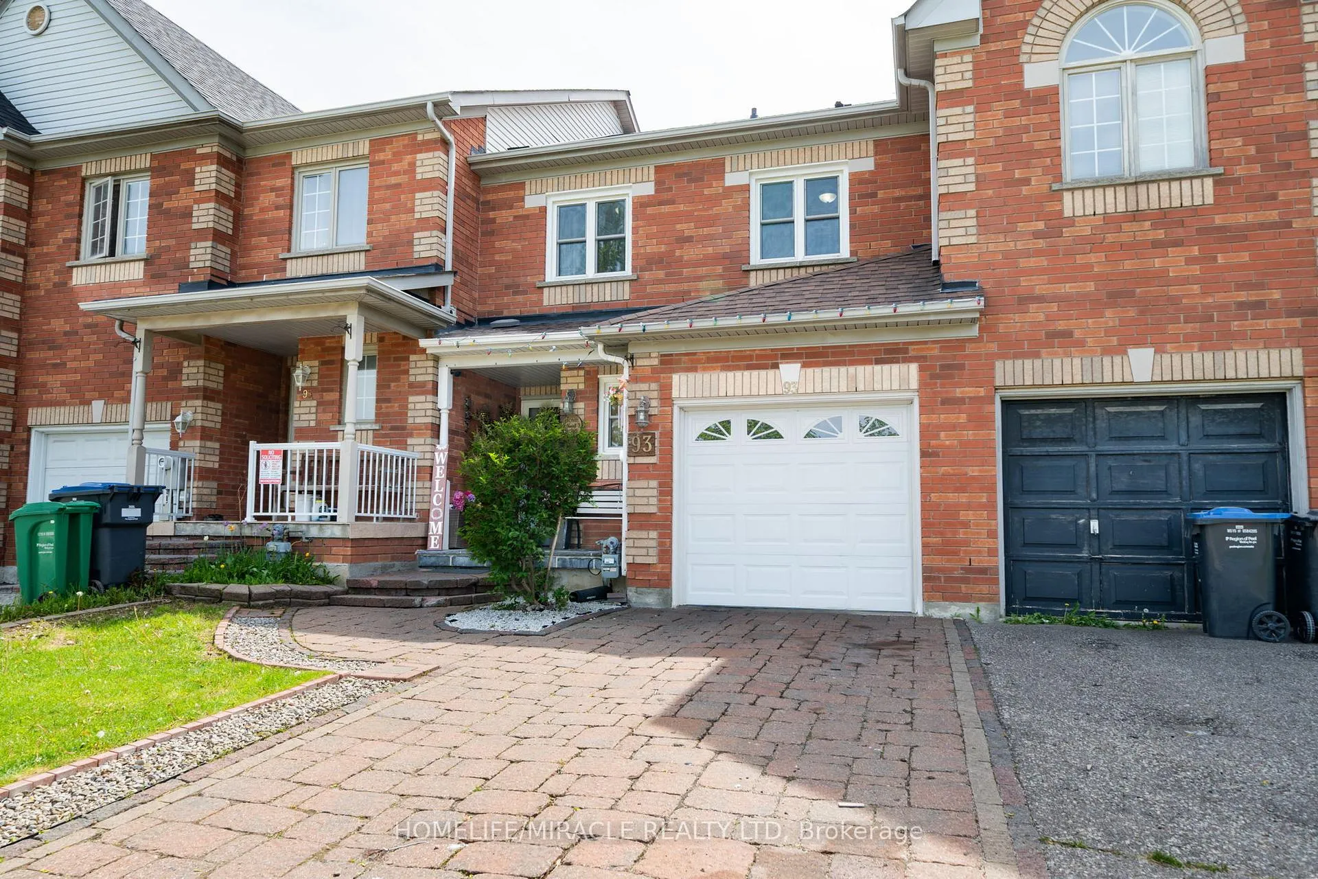 Photo 3 of 93 Brickyard Way, Brampton, Brampton North — HOMEH