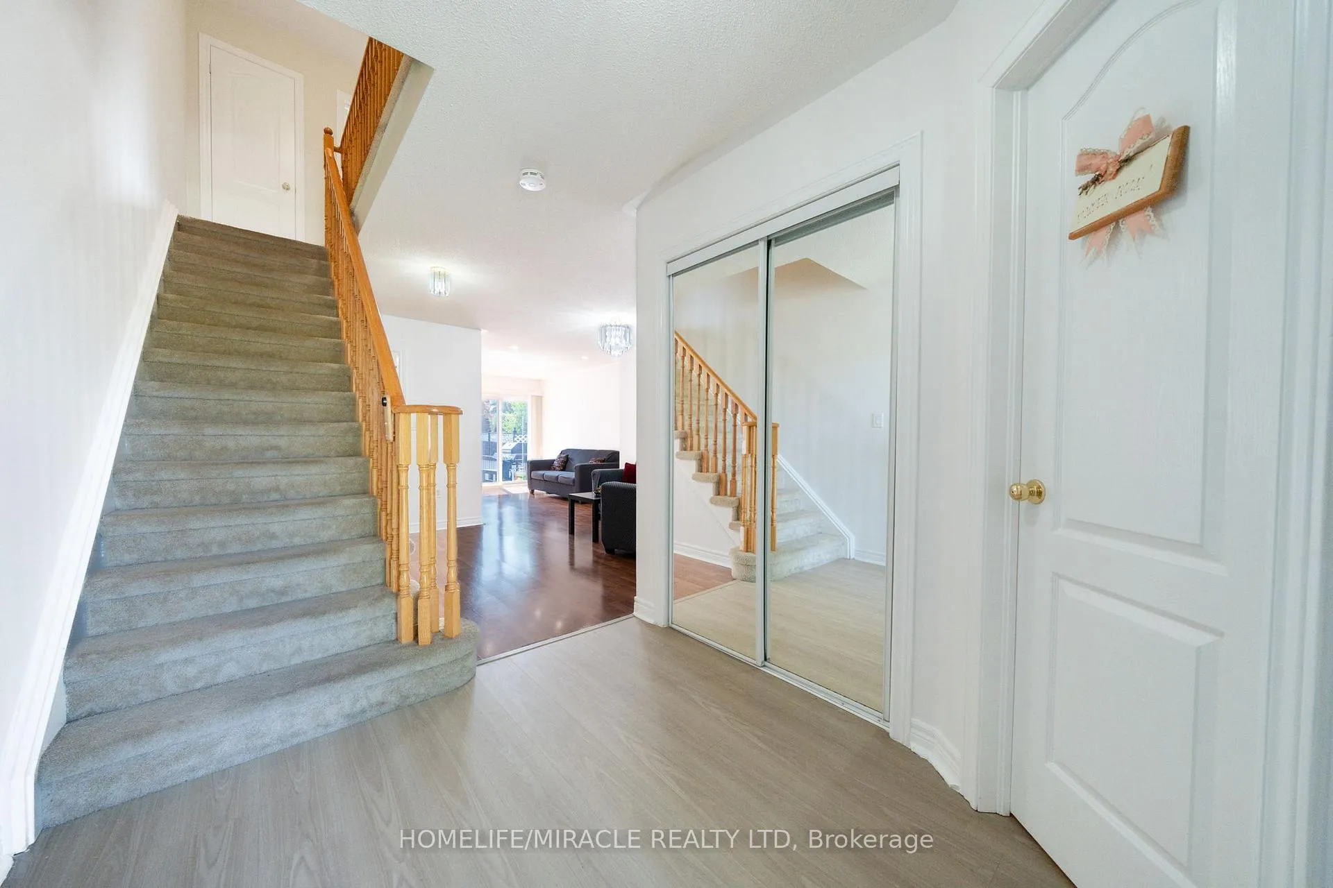 Photo 7 of 93 Brickyard Way, Brampton, Brampton North — HOMEH