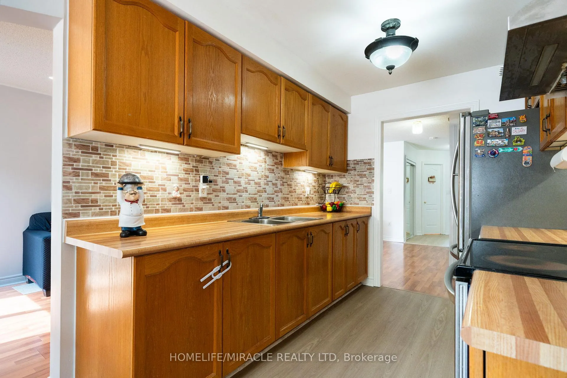 Photo 19 of 93 Brickyard Way, Brampton, Brampton North — HOMEH