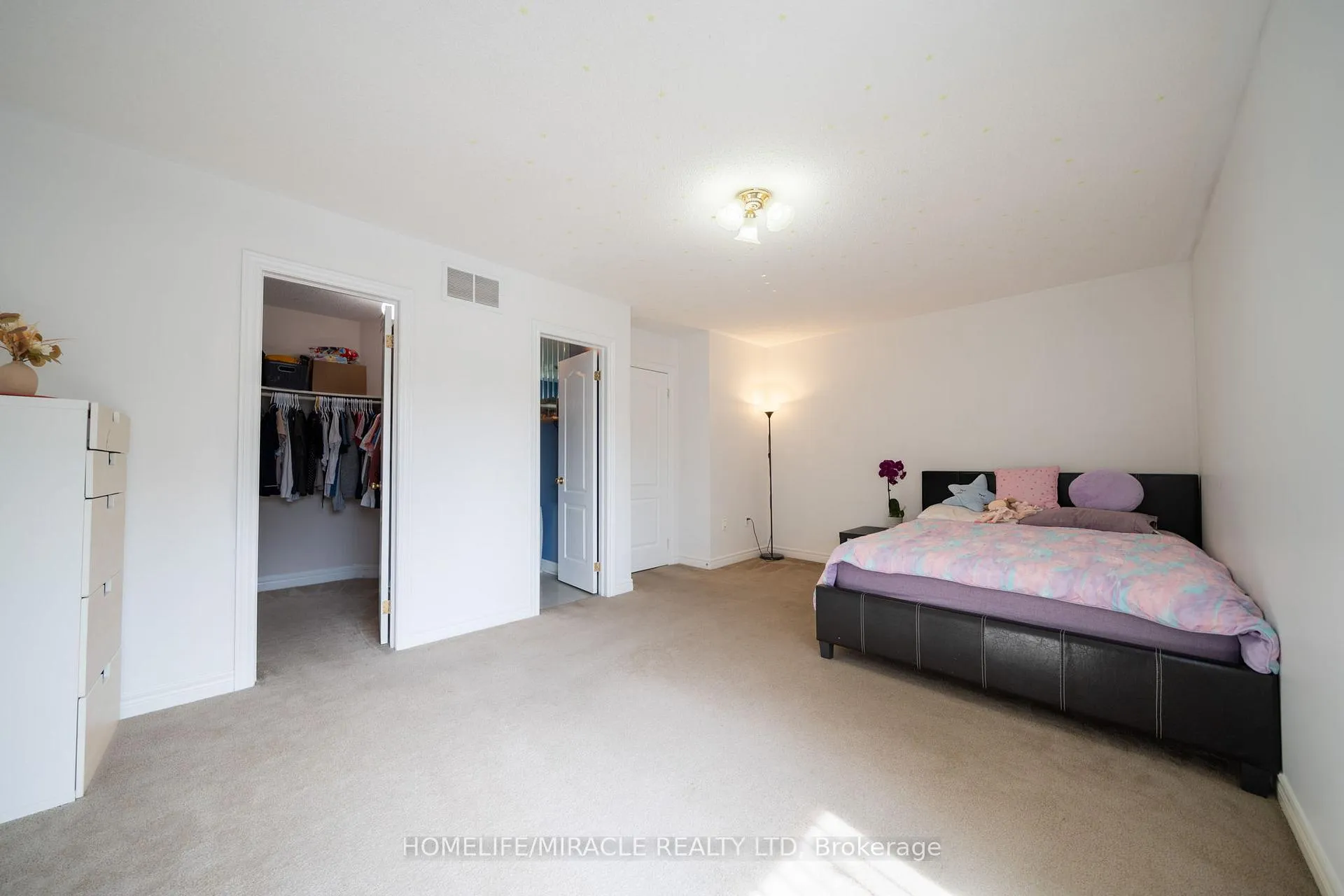 Photo 23 of 93 Brickyard Way, Brampton, Brampton North — HOMEH