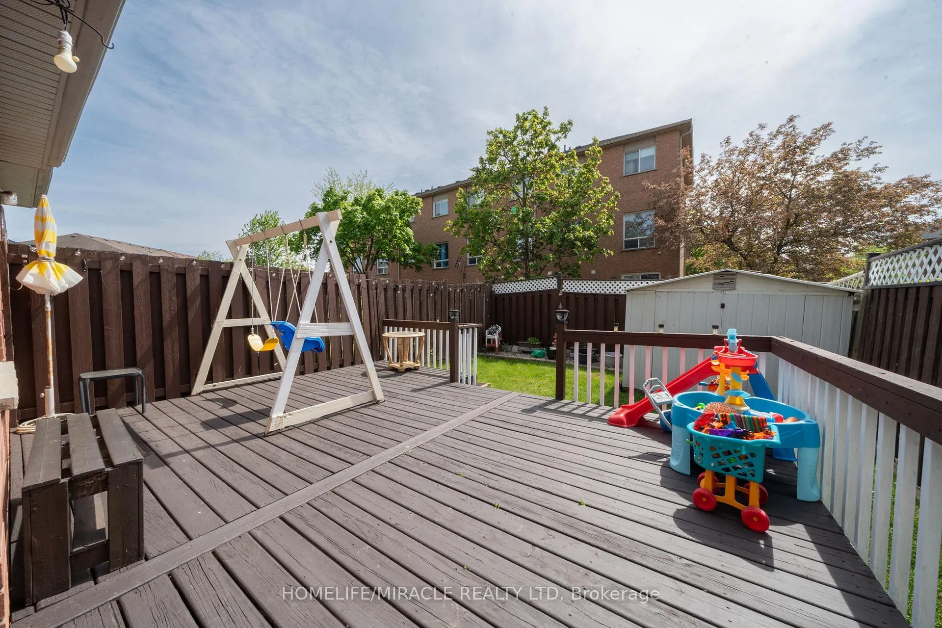 Photo 44 of 93 Brickyard Way, Brampton, Brampton North — HOMEH