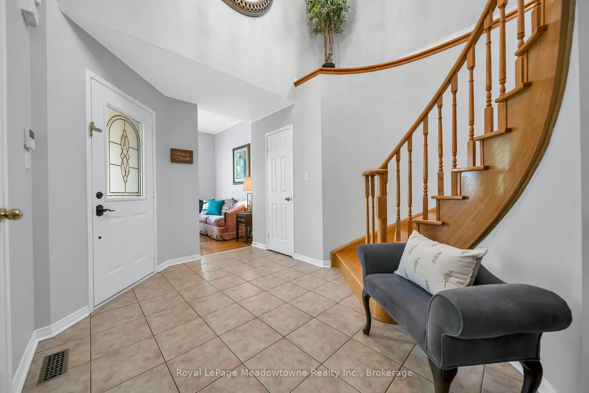 Photo 3 of 1201 Fox Crescent, Milton, Dempsey — HOMEH