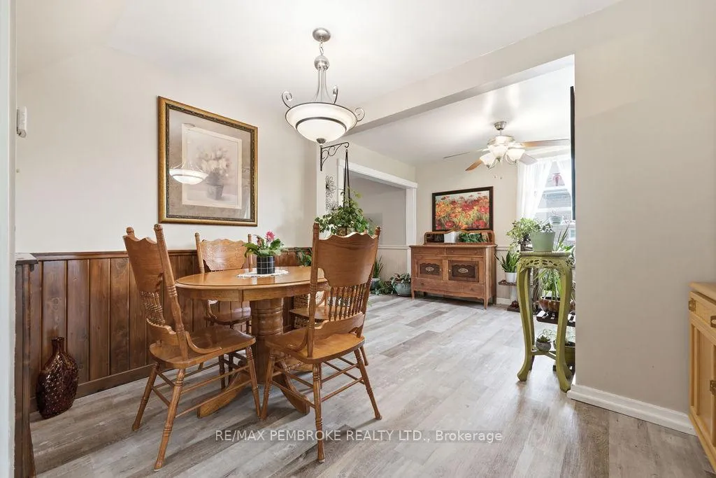 Photo 13 of 558 Mackay Street, Pembroke, Pembroke — HOMEH