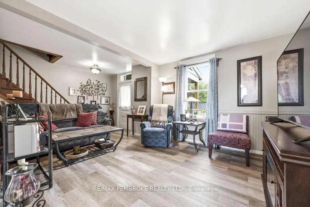 Photo 16 of 558 Mackay Street, Pembroke, Pembroke — HOMEH