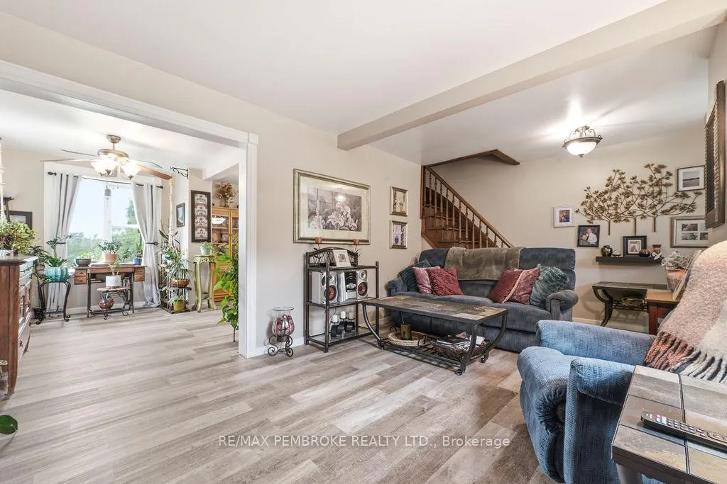 Photo 18 of 558 Mackay Street, Pembroke, Pembroke — HOMEH