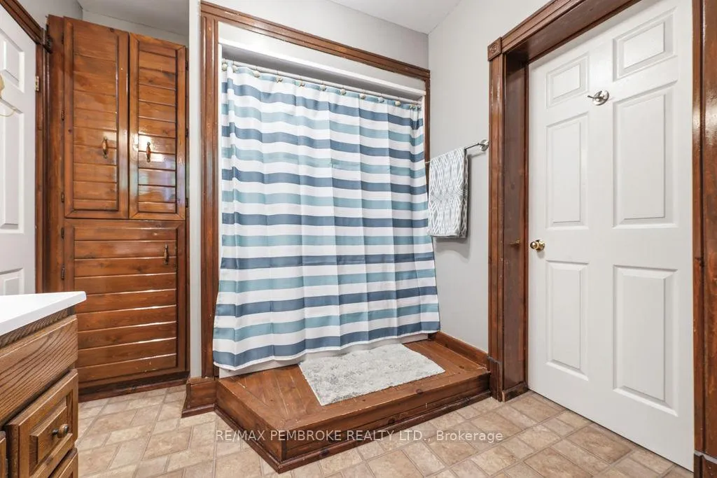 Photo 25 of 558 Mackay Street, Pembroke, Pembroke — HOMEH