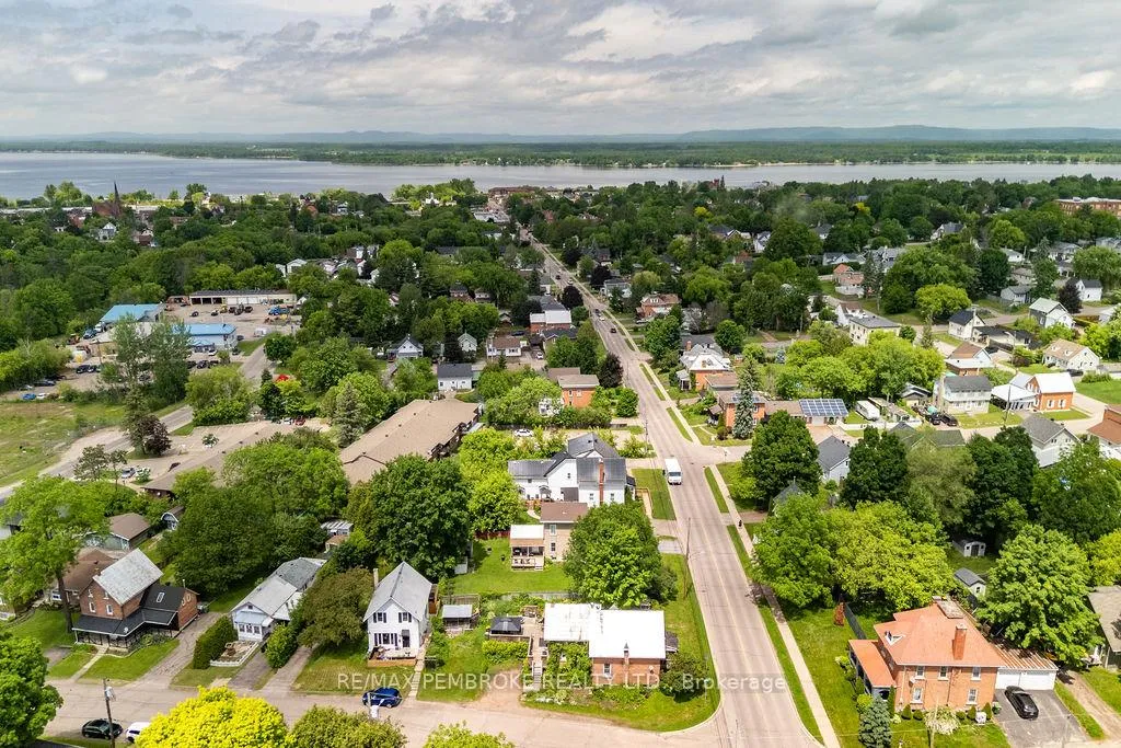 Photo 43 of 558 Mackay Street, Pembroke, Pembroke — HOMEH