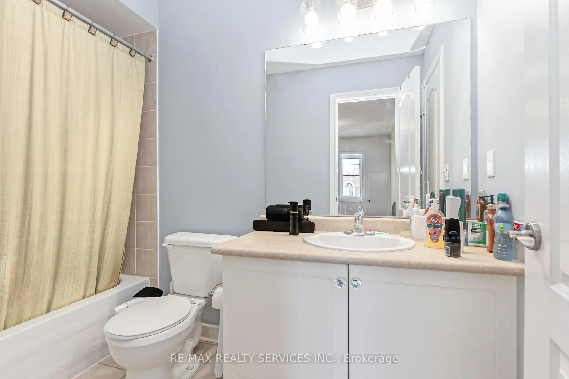 Photo 35 of 29 Sir Jacobs Crescent, Brampton, Fletcher's Meadow — HOMEH
