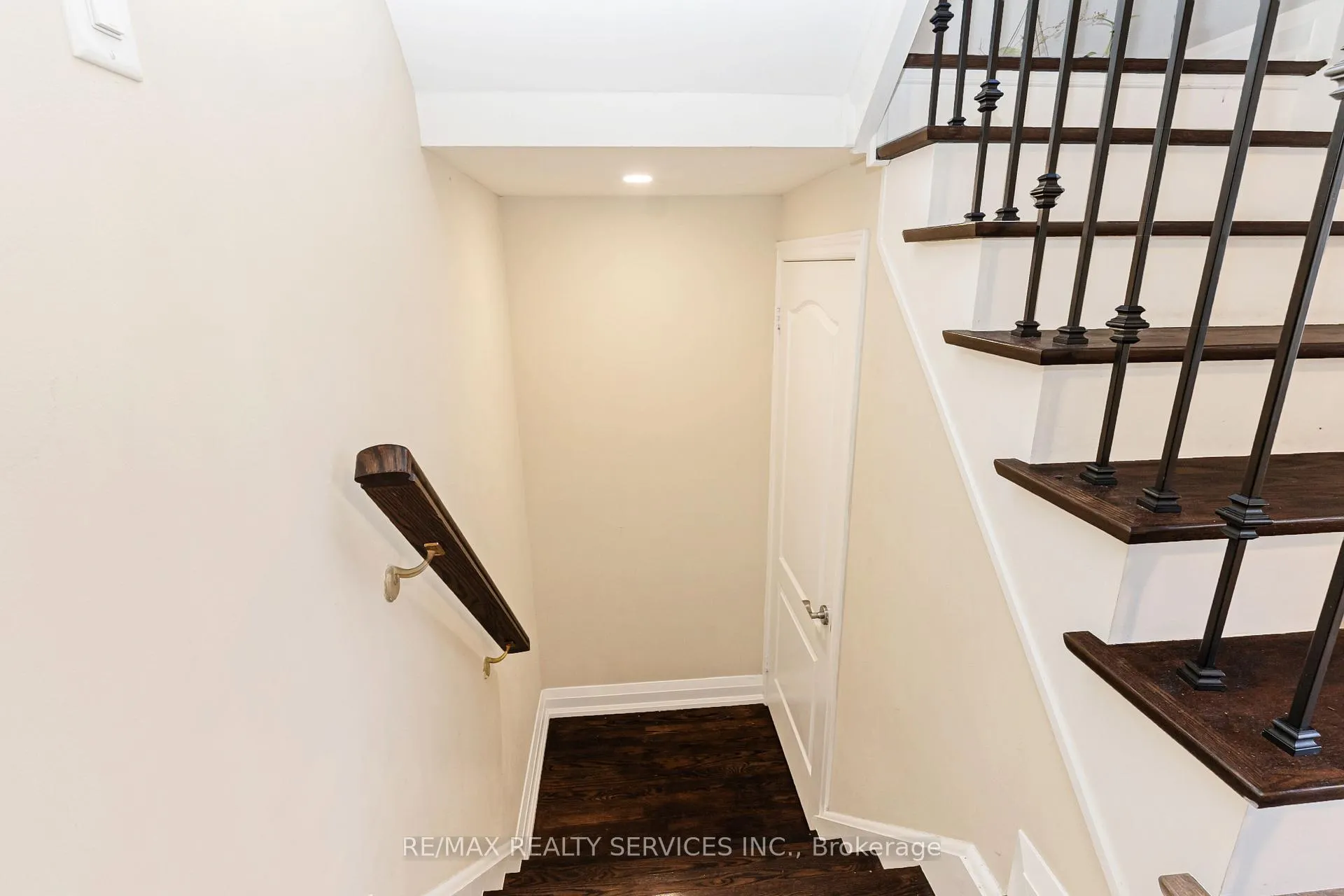 Photo 36 of 29 Sir Jacobs Crescent, Brampton, Fletcher's Meadow — HOMEH