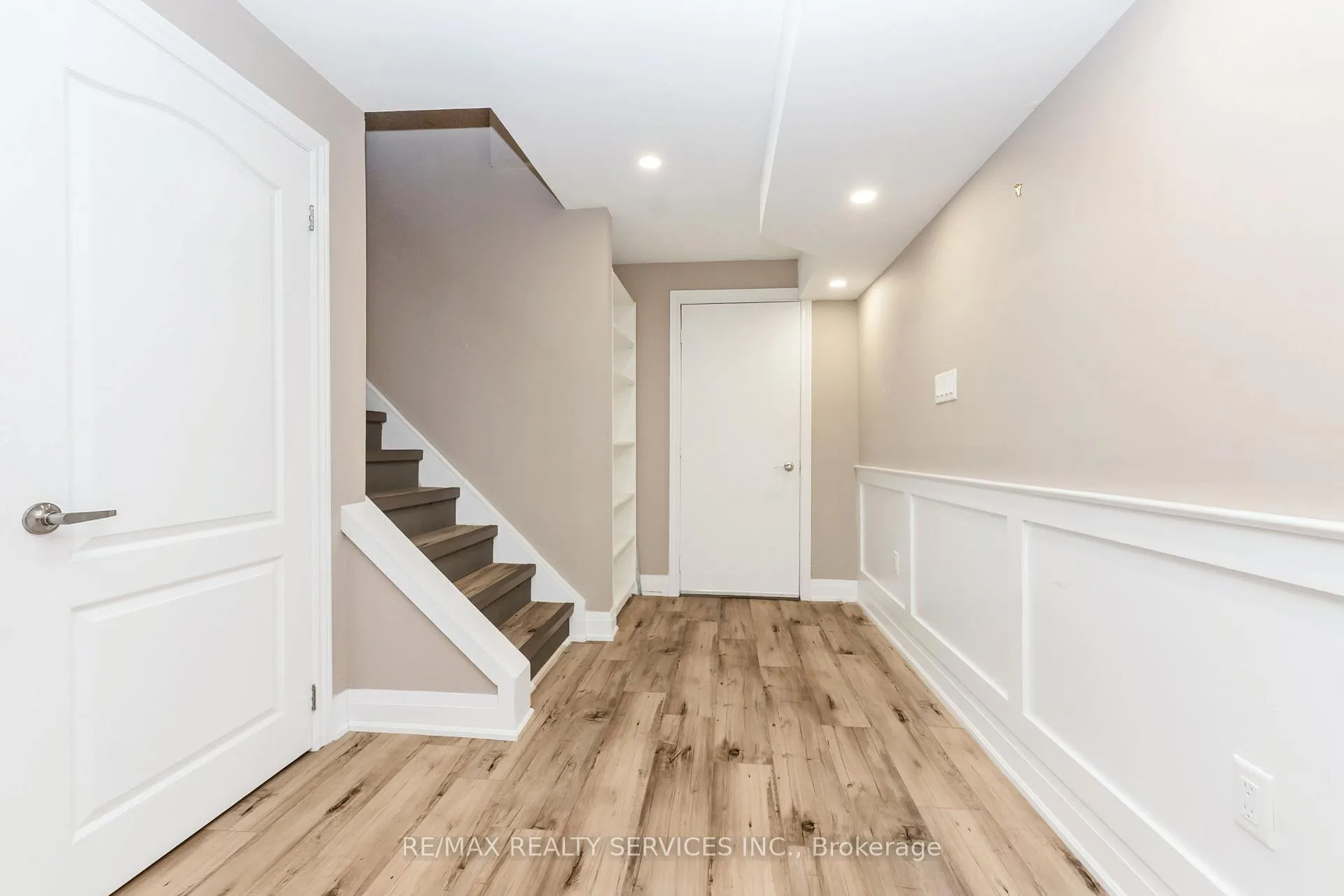 Photo 37 of 29 Sir Jacobs Crescent, Brampton, Fletcher's Meadow — HOMEH