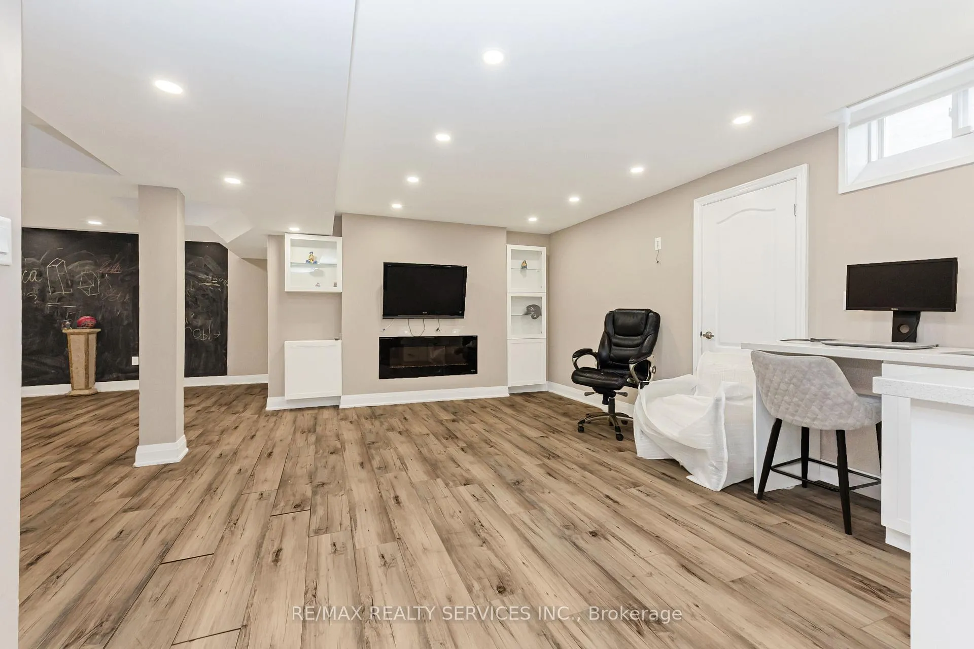 Photo 42 of 29 Sir Jacobs Crescent, Brampton, Fletcher's Meadow — HOMEH