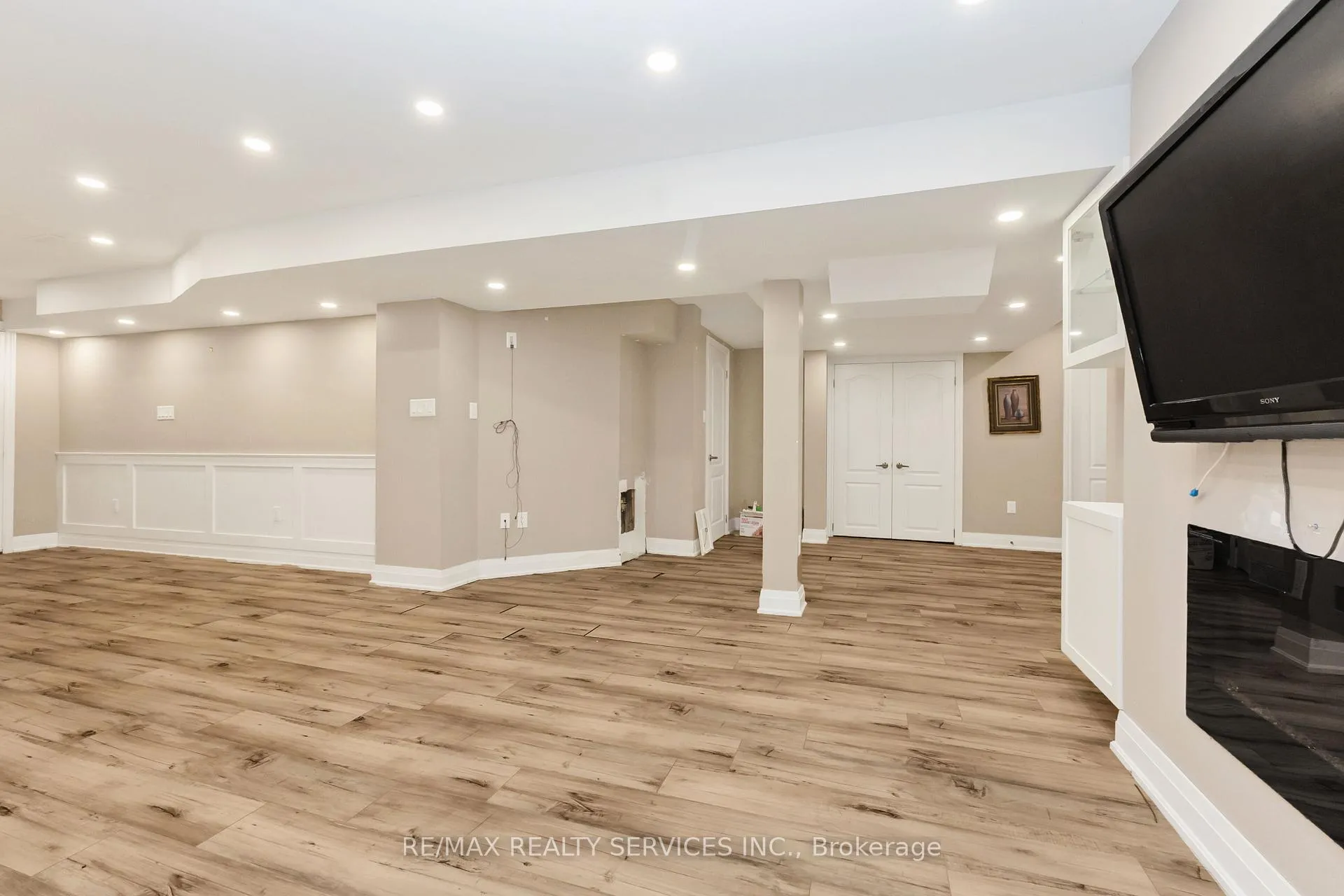 Photo 44 of 29 Sir Jacobs Crescent, Brampton, Fletcher's Meadow — HOMEH