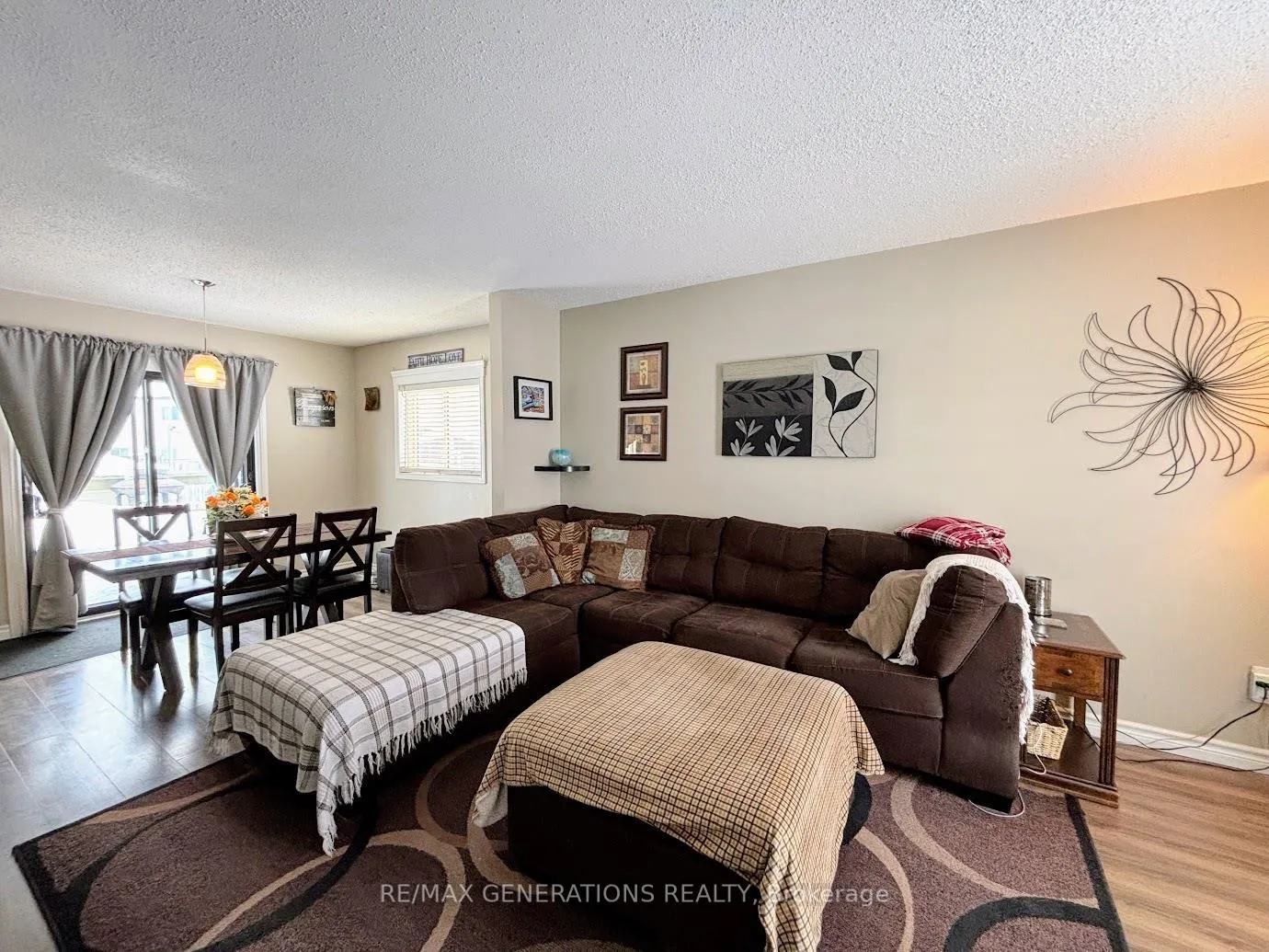 Photo 3 of 43 Poplar Crescent, Marathon — HOMEH