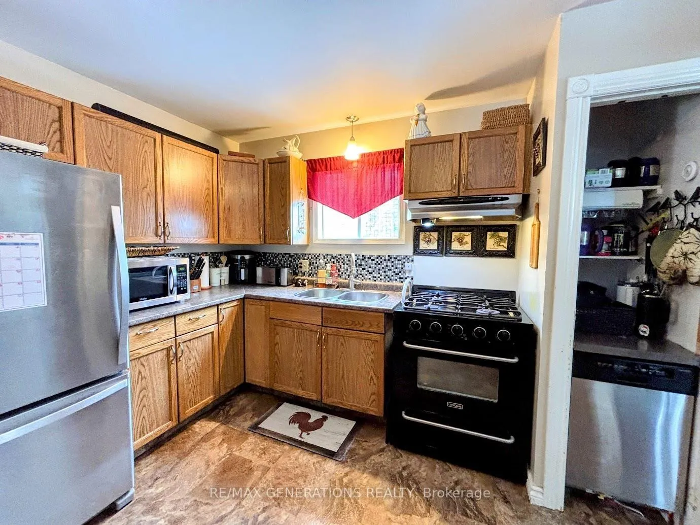 Photo 6 of 43 Poplar Crescent, Marathon — HOMEH