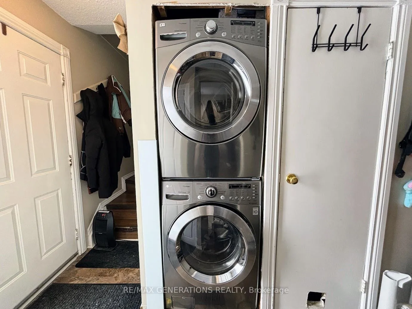 Photo 9 of 43 Poplar Crescent, Marathon — HOMEH