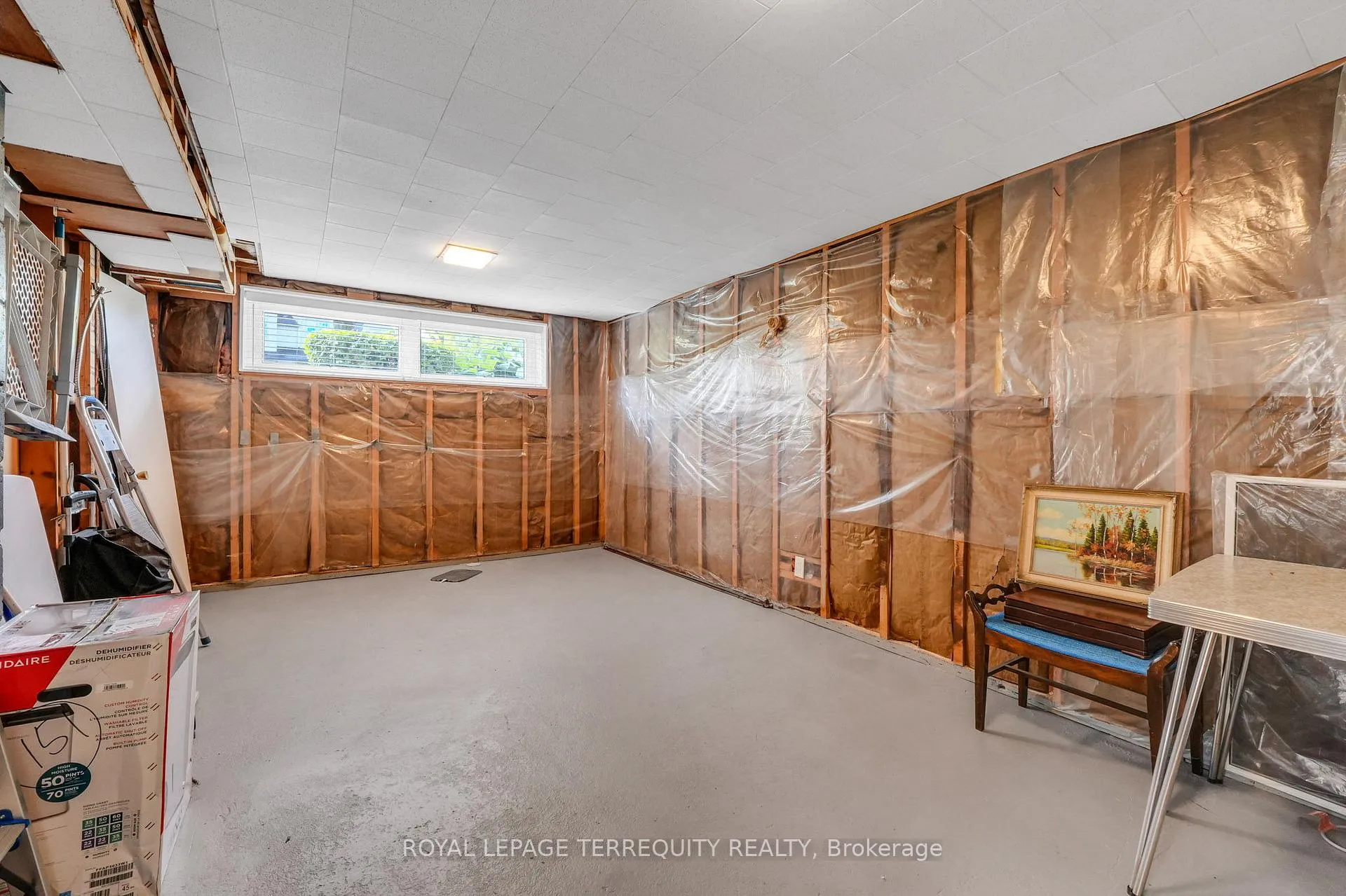 Photo 27 of 3 Avery Avenue, Etobicoke, Markland Wood — HOMEH