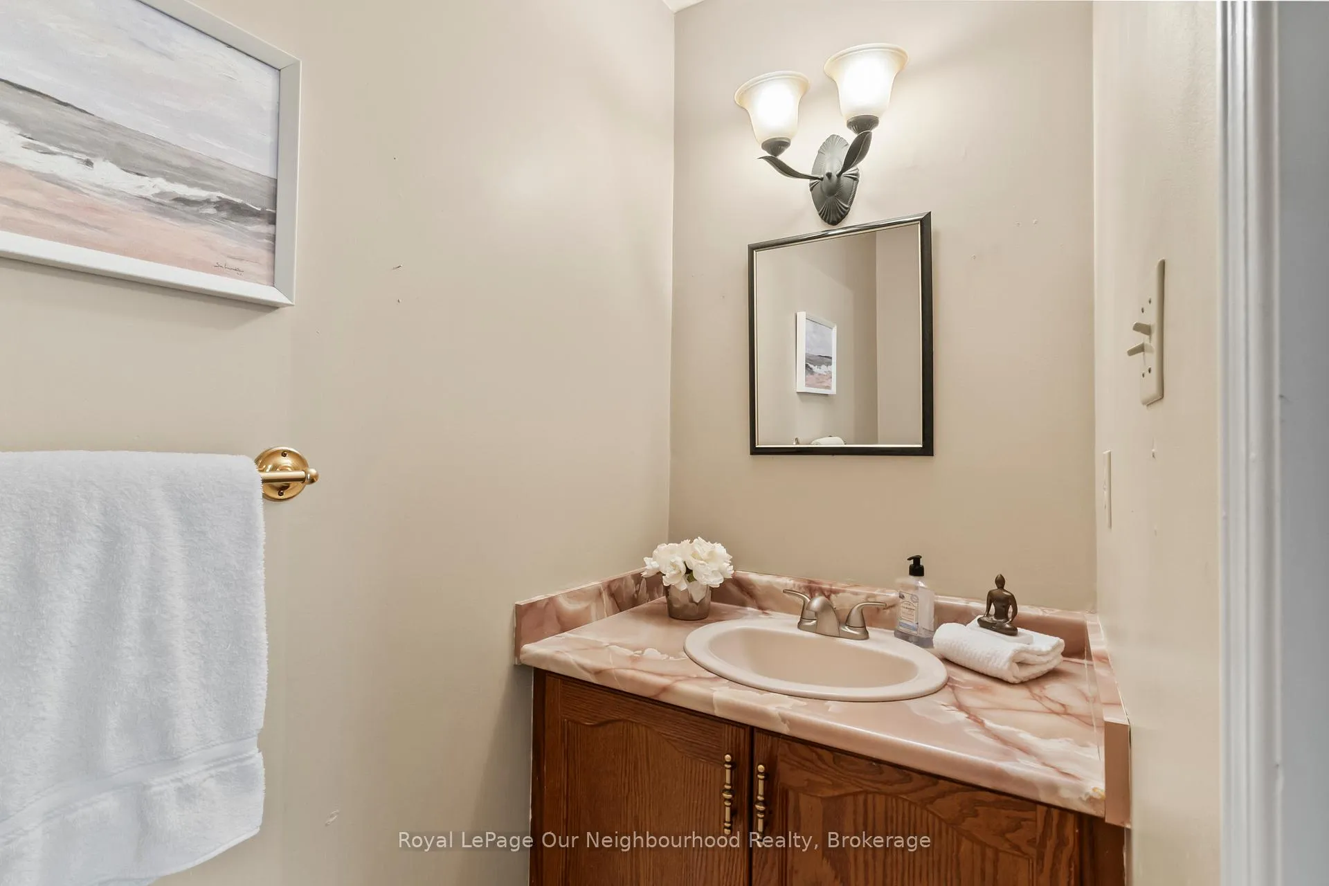Photo 16 of 90 Intrepid Drive, Whitby, Blue Grass Meadows — HOMEH