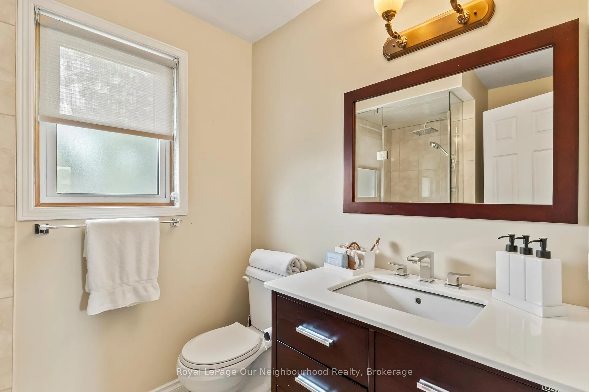 Photo 20 of 90 Intrepid Drive, Whitby, Blue Grass Meadows — HOMEH