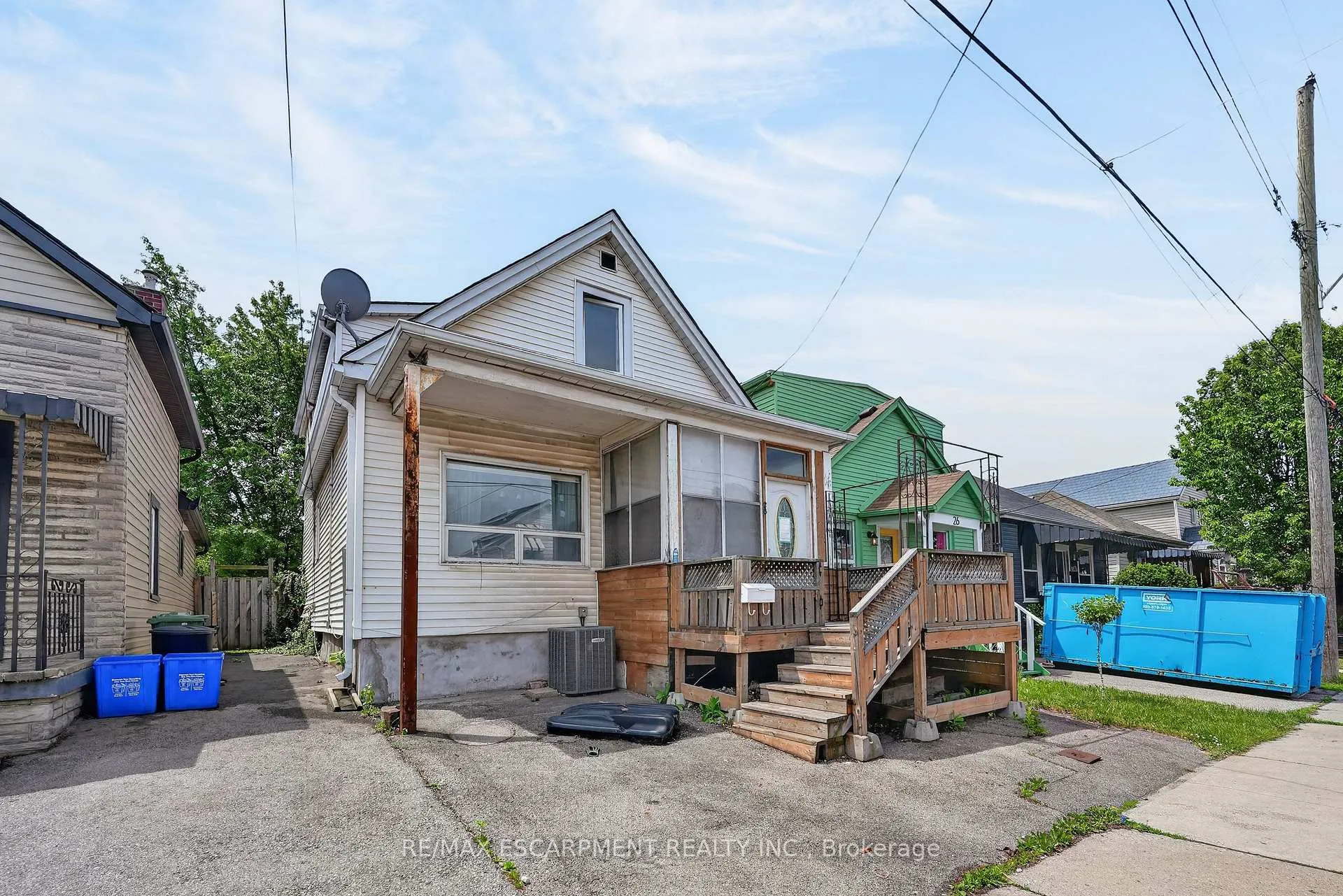 Photo 2 of 28 Cambridge Avenue, Hamilton, Crown Point — HOMEH