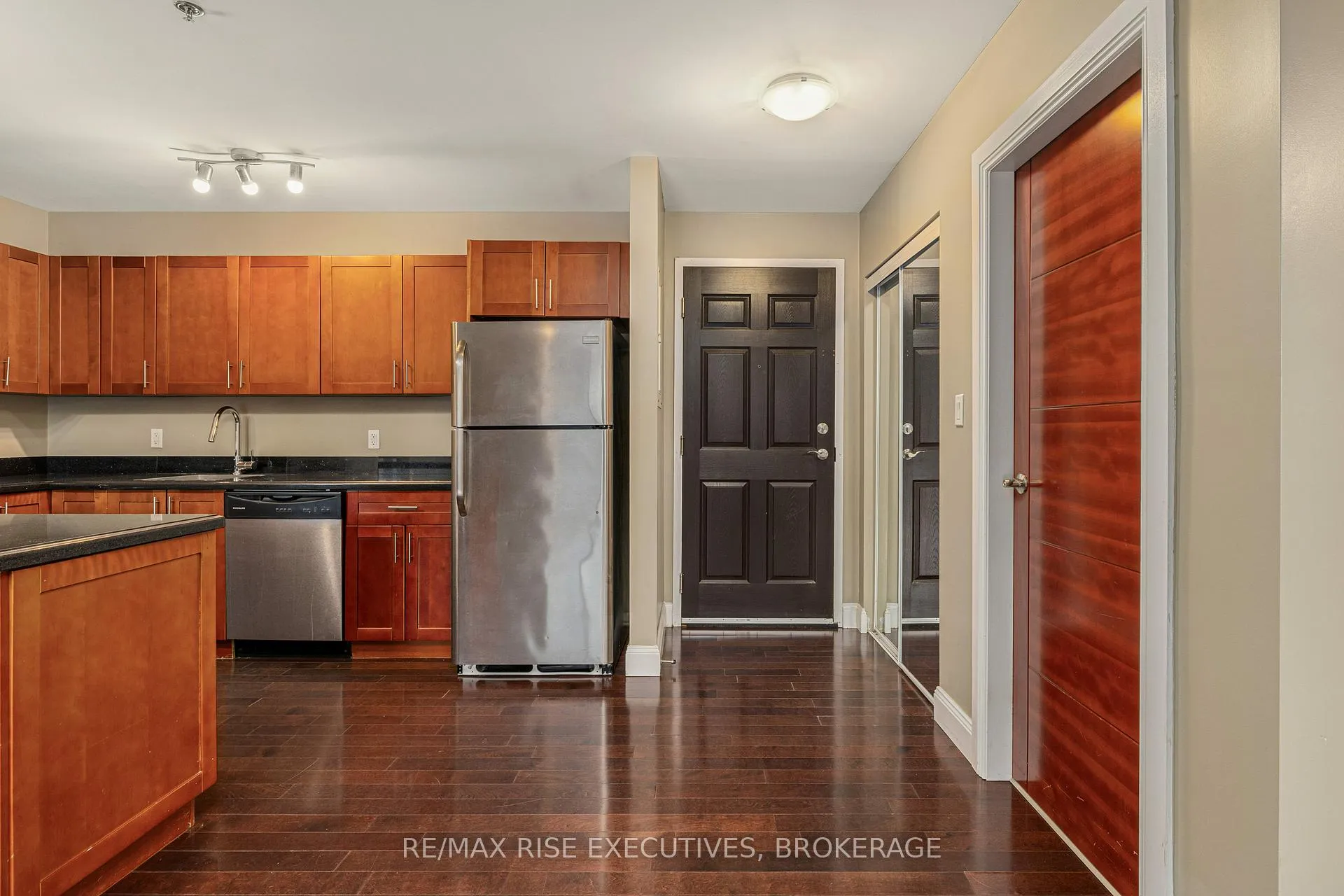 Photo 4 of Unit 516, 539 Armstrong Road, Kingston, East Gardiners Rd — HOMEH