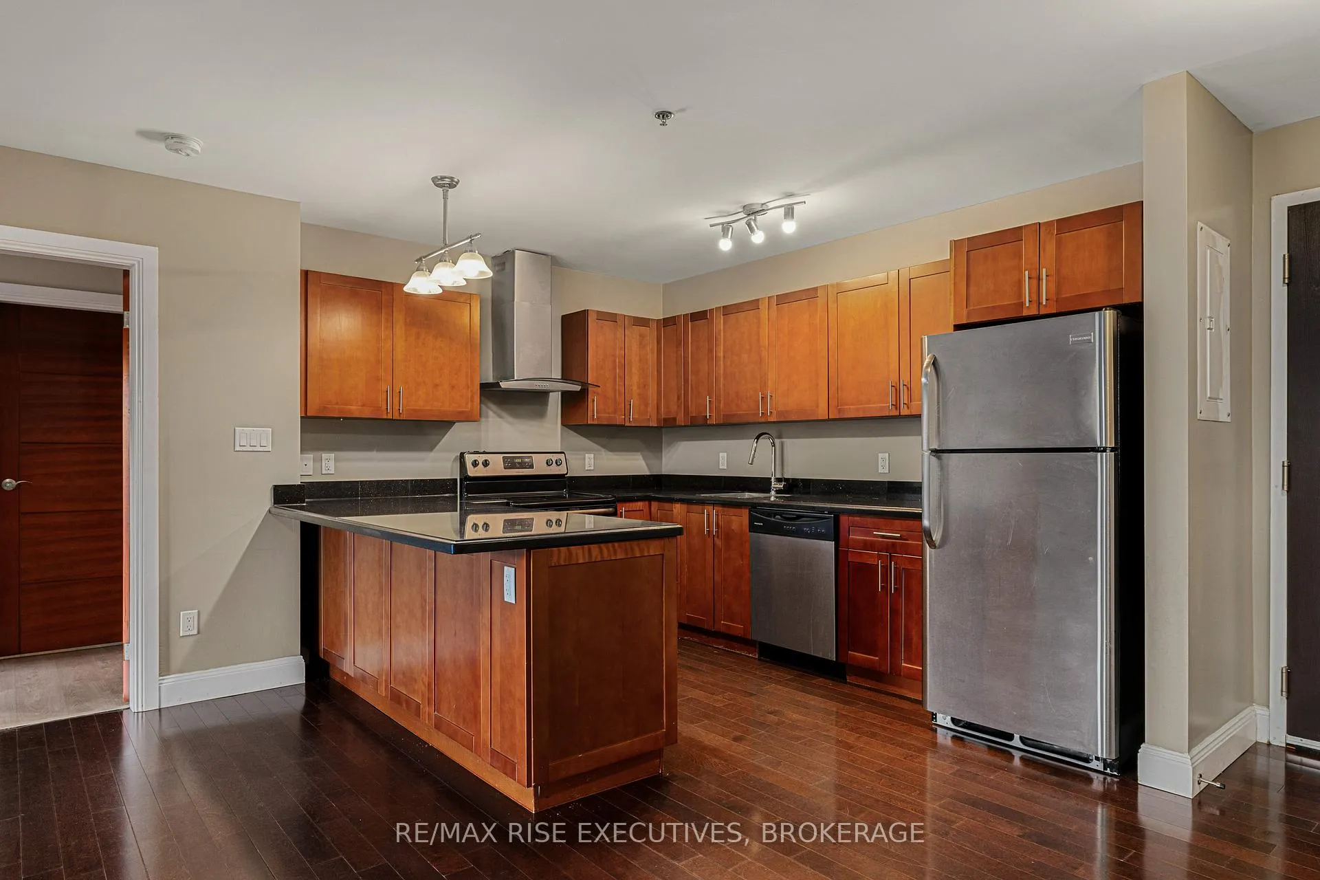 Photo 6 of Unit 516, 539 Armstrong Road, Kingston, East Gardiners Rd — HOMEH