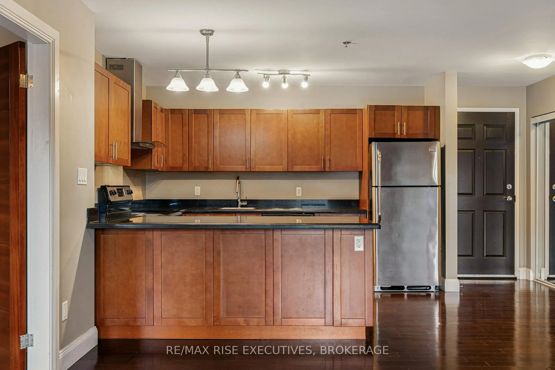 Photo 8 of Unit 516, 539 Armstrong Road, Kingston, East Gardiners Rd — HOMEH