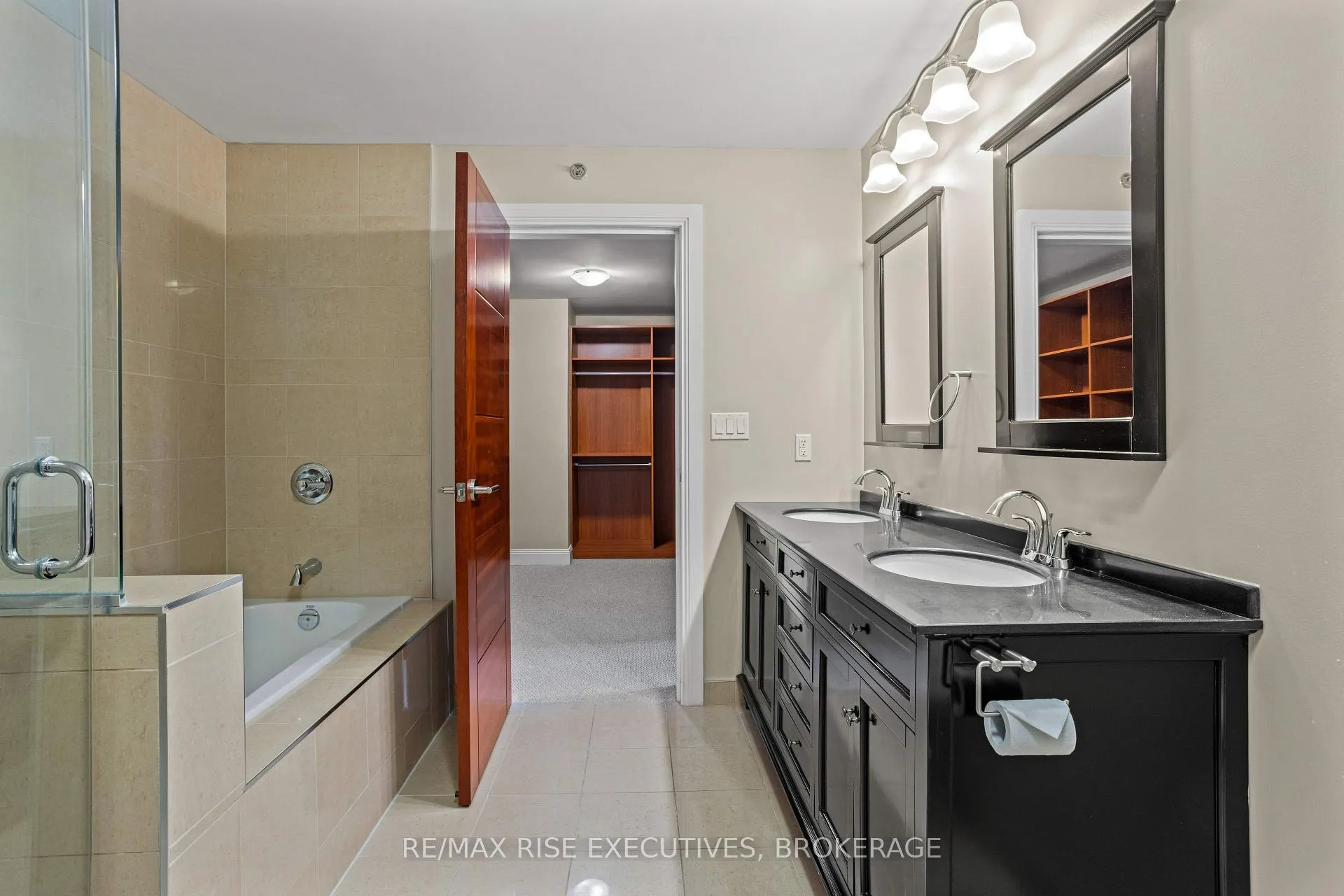 Photo 33 of Unit 516, 539 Armstrong Road, Kingston, East Gardiners Rd — HOMEH